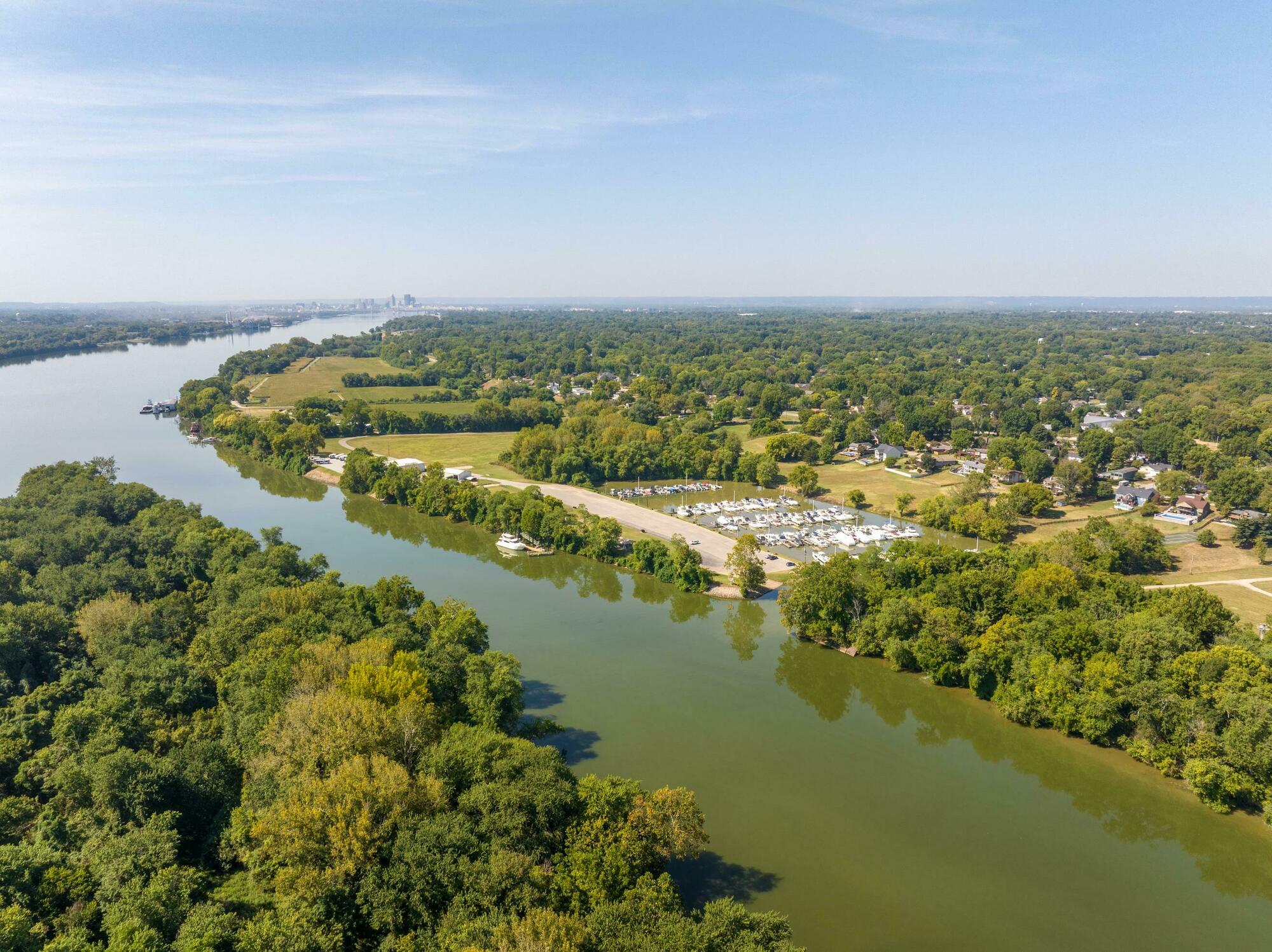 Stabilized Marina | 180 Slips | Ohio River | 8.21% Cap Rate 4