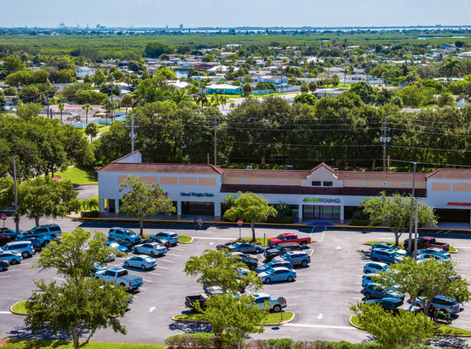 Small-Shop Retail Suites Near Ulta & Burlington 5