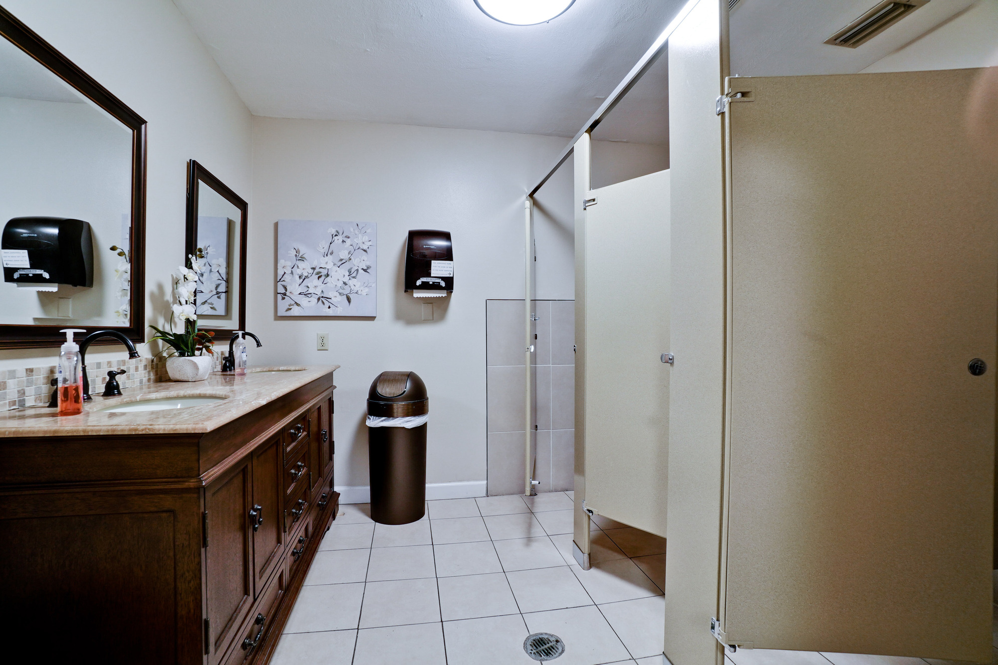 4880 Fruitville Rd - photo 25 of 76