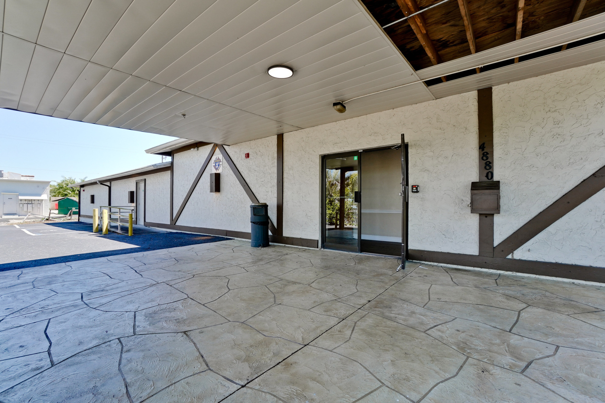 4880 Fruitville Rd - photo 42 of 76