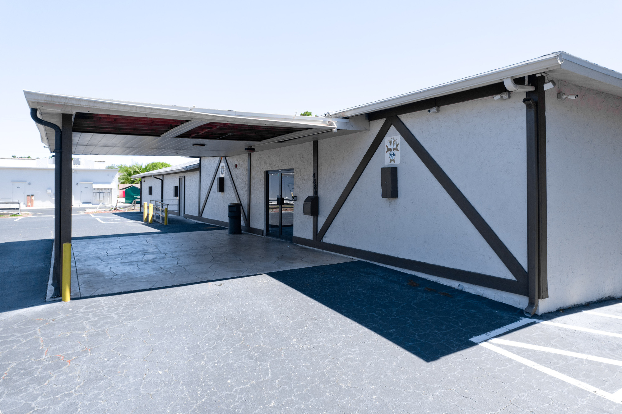 4880 Fruitville Rd - photo 70 of 76