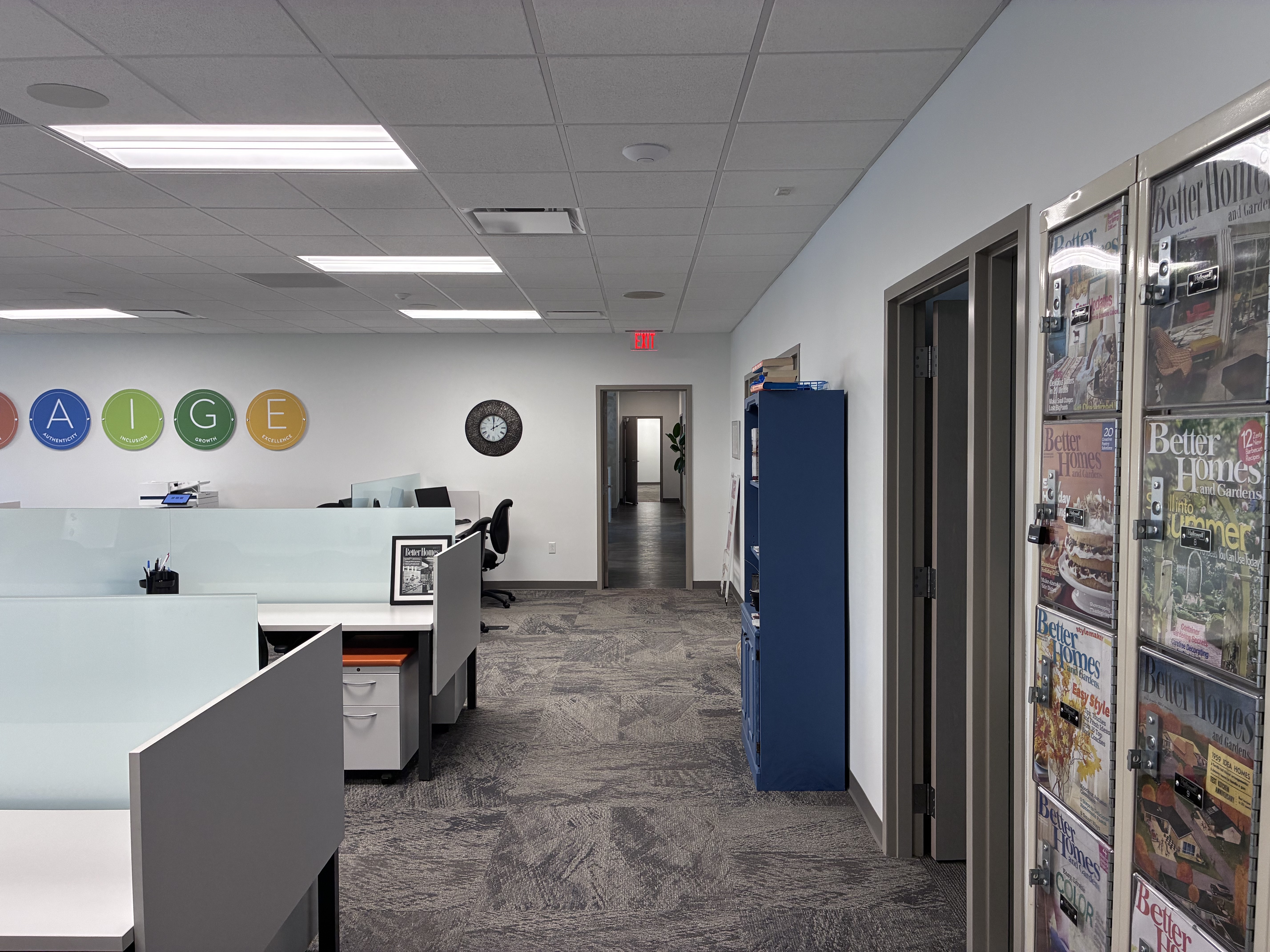 8630 N Green Hills Road Office Building photo 12