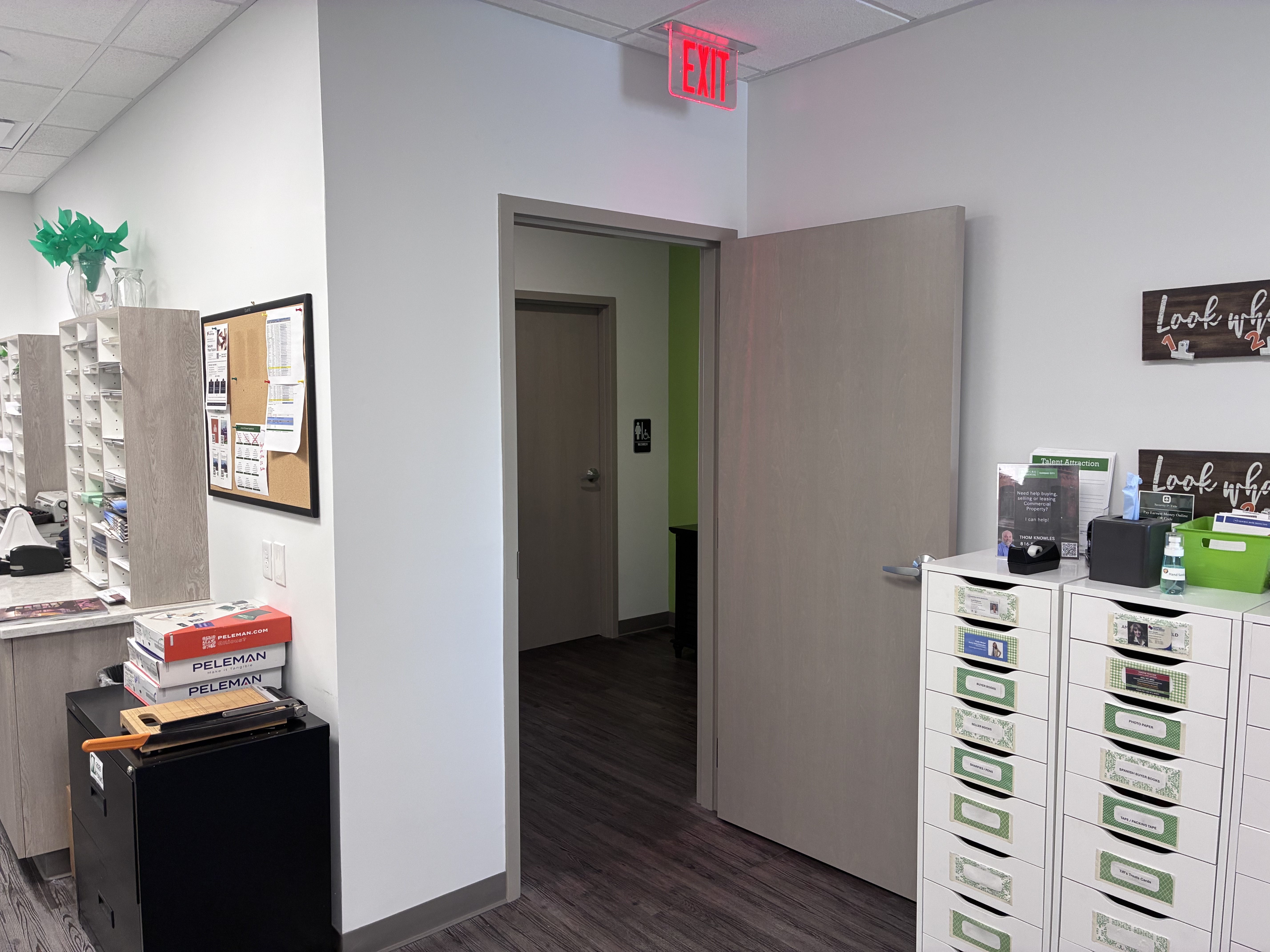 8630 N Green Hills Road Office Building photo 18