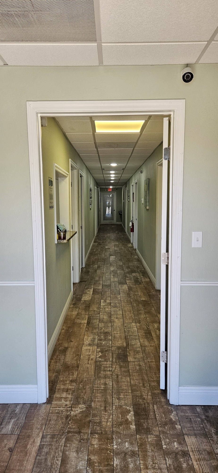 162 West Robertson Street - photo 5 of 15