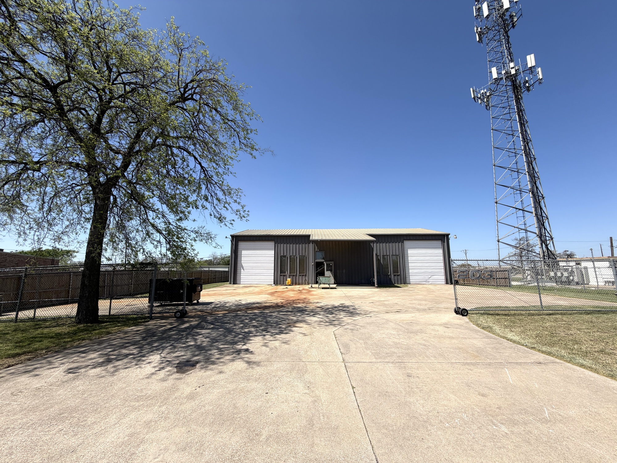 Industrial in Crowley