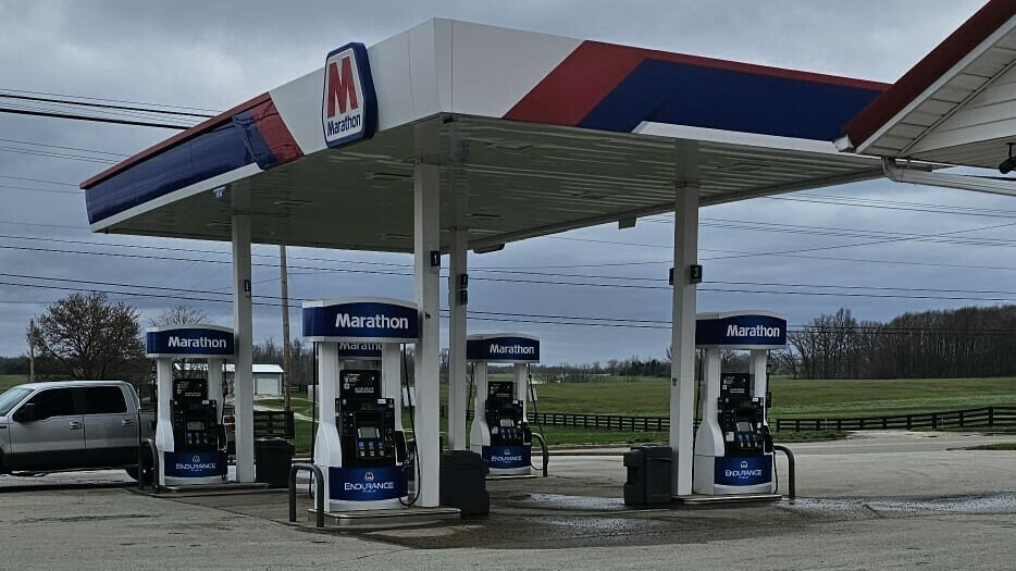 Gas Station | Hwy 60 Frontage | 0.98 AC | Canopy & Pumps In Place 4