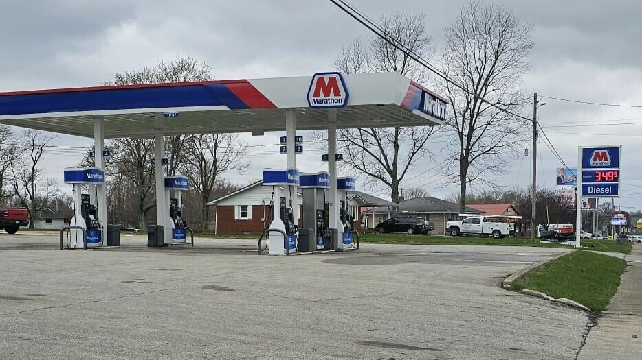 Gas Station | Hwy 60 Frontage | 0.98 AC | Canopy & Pumps In Place 5
