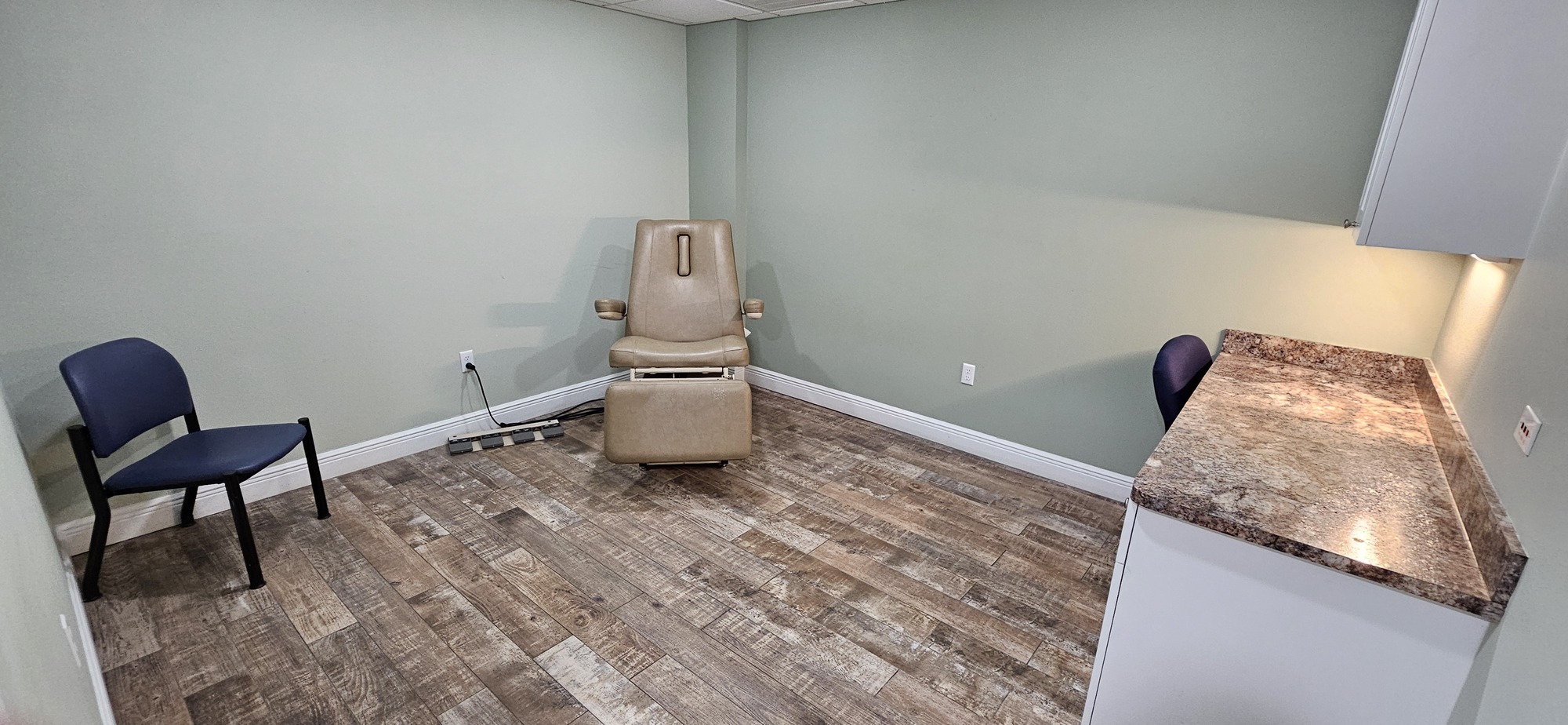 162 West Robertson Street - photo 12 of 15