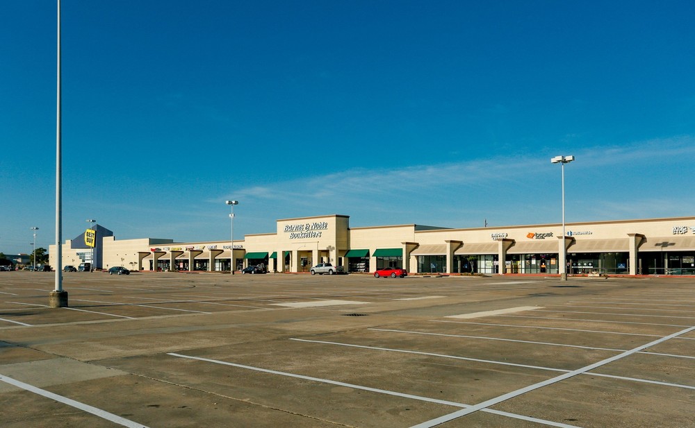 Village at West Oaks 2306 S Hwy 6, Houston, TX Retail Space