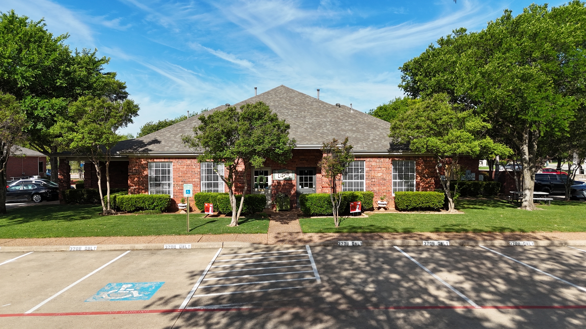 3208 Long Prairie