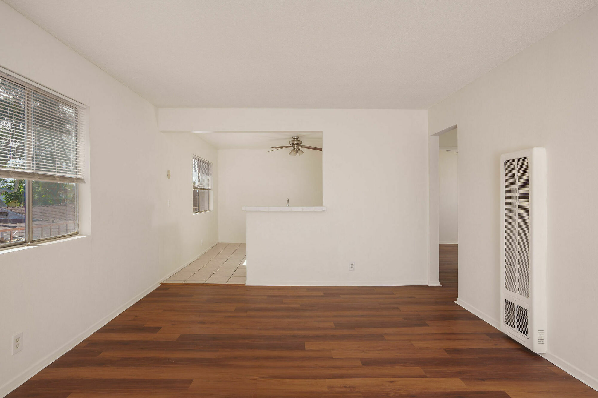 533 E Hyde Park Pl thumbnail 12