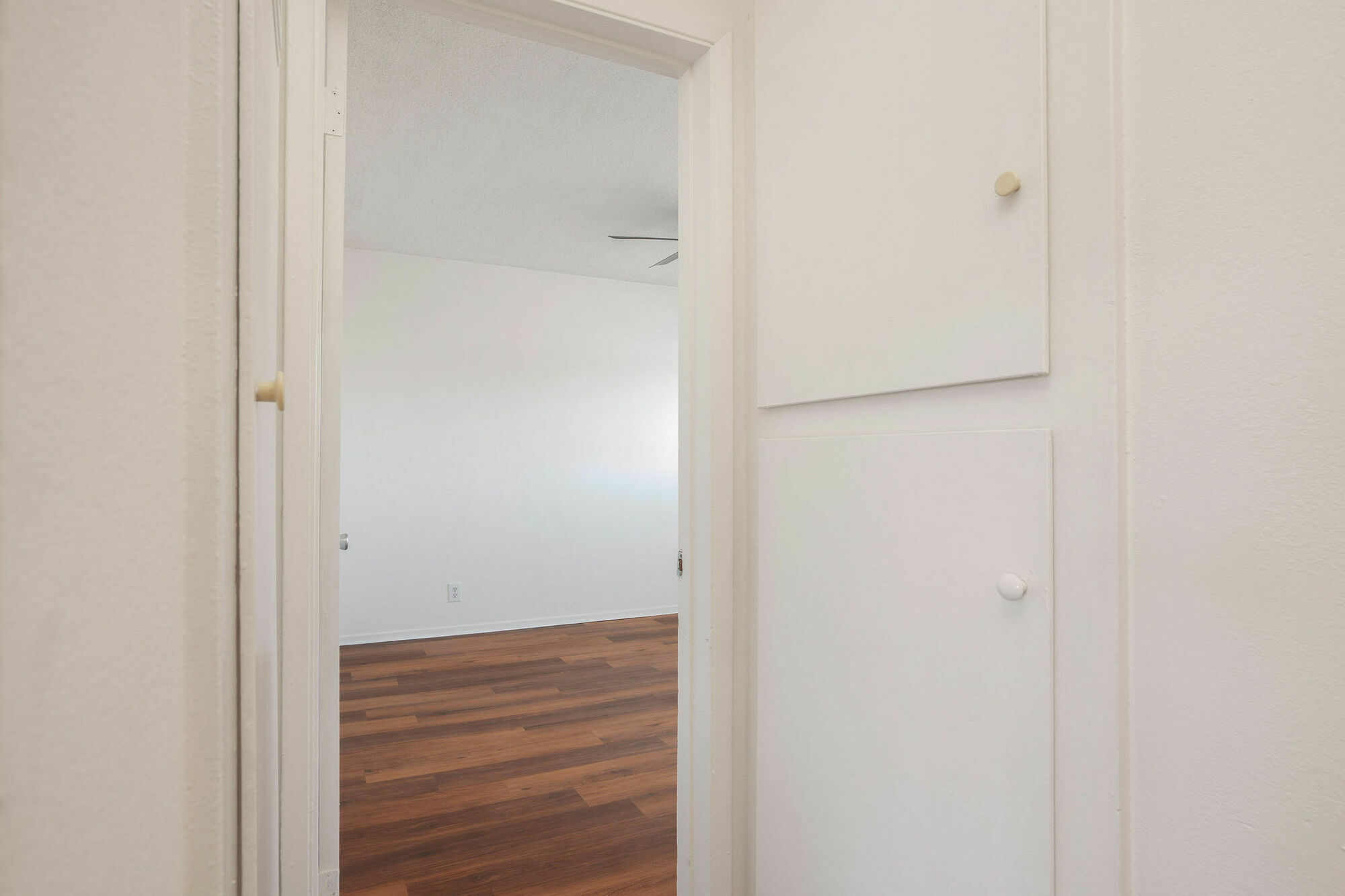 533 E Hyde Park Pl thumbnail 20