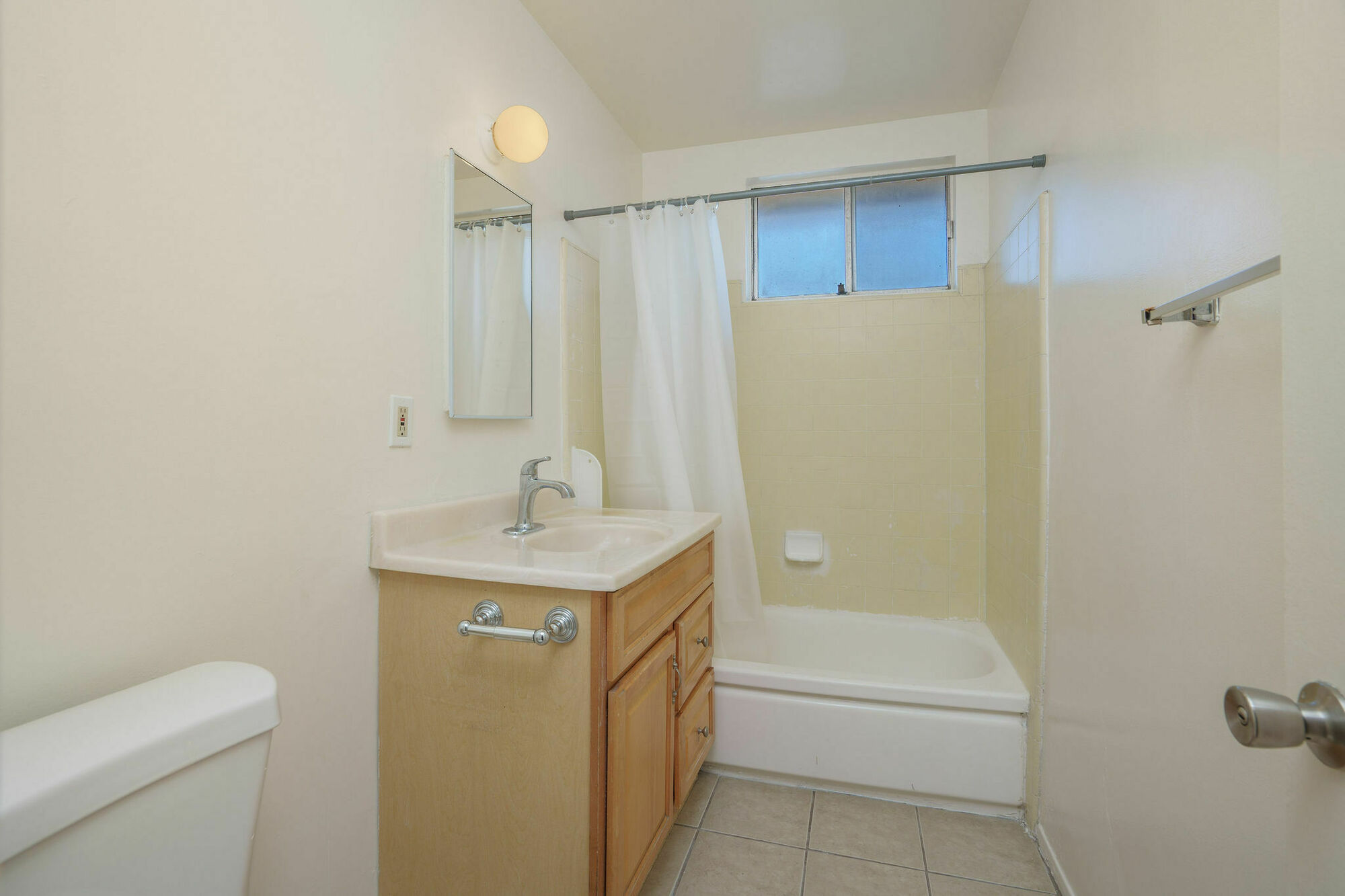533 E Hyde Park Pl thumbnail 21