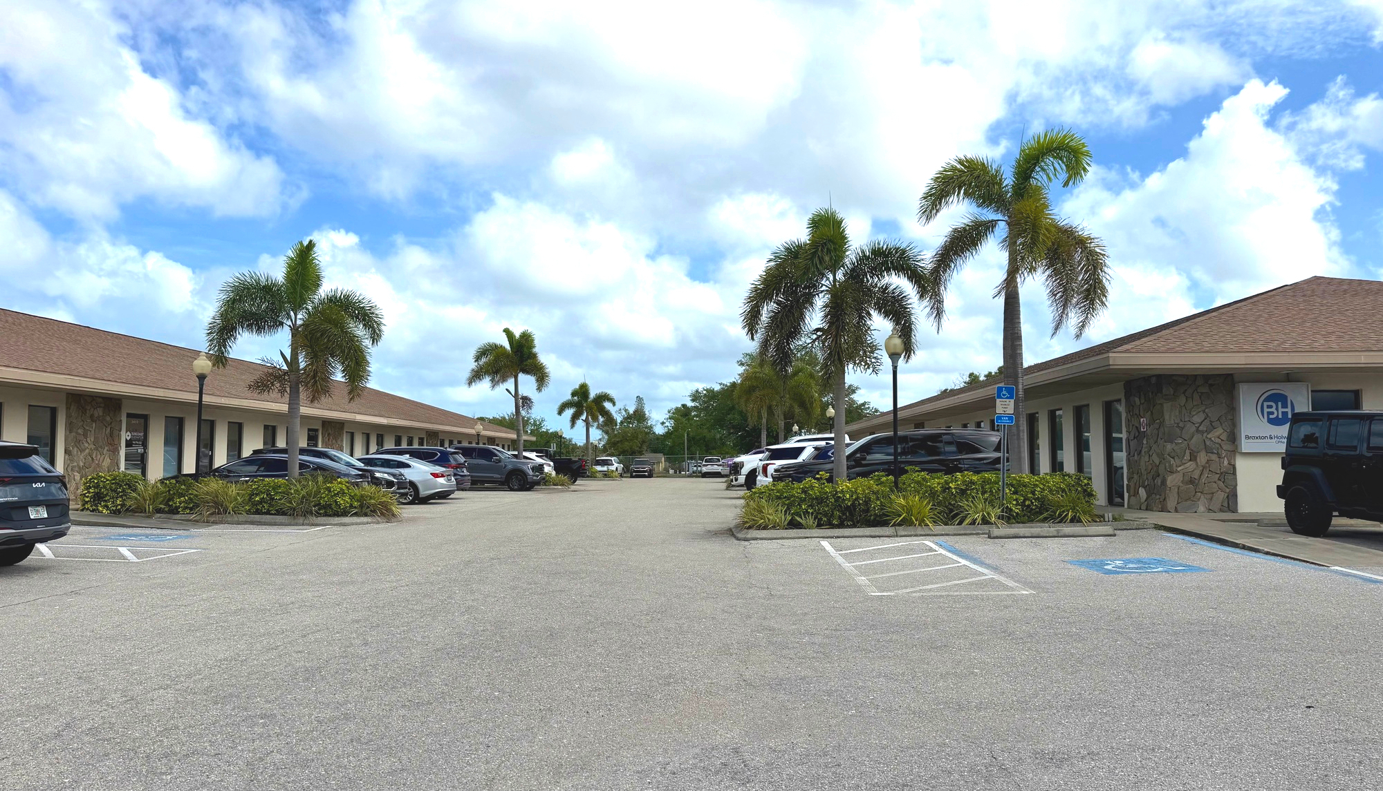 6404 Manatee Ave W, Ste. U - photo 2 of 10