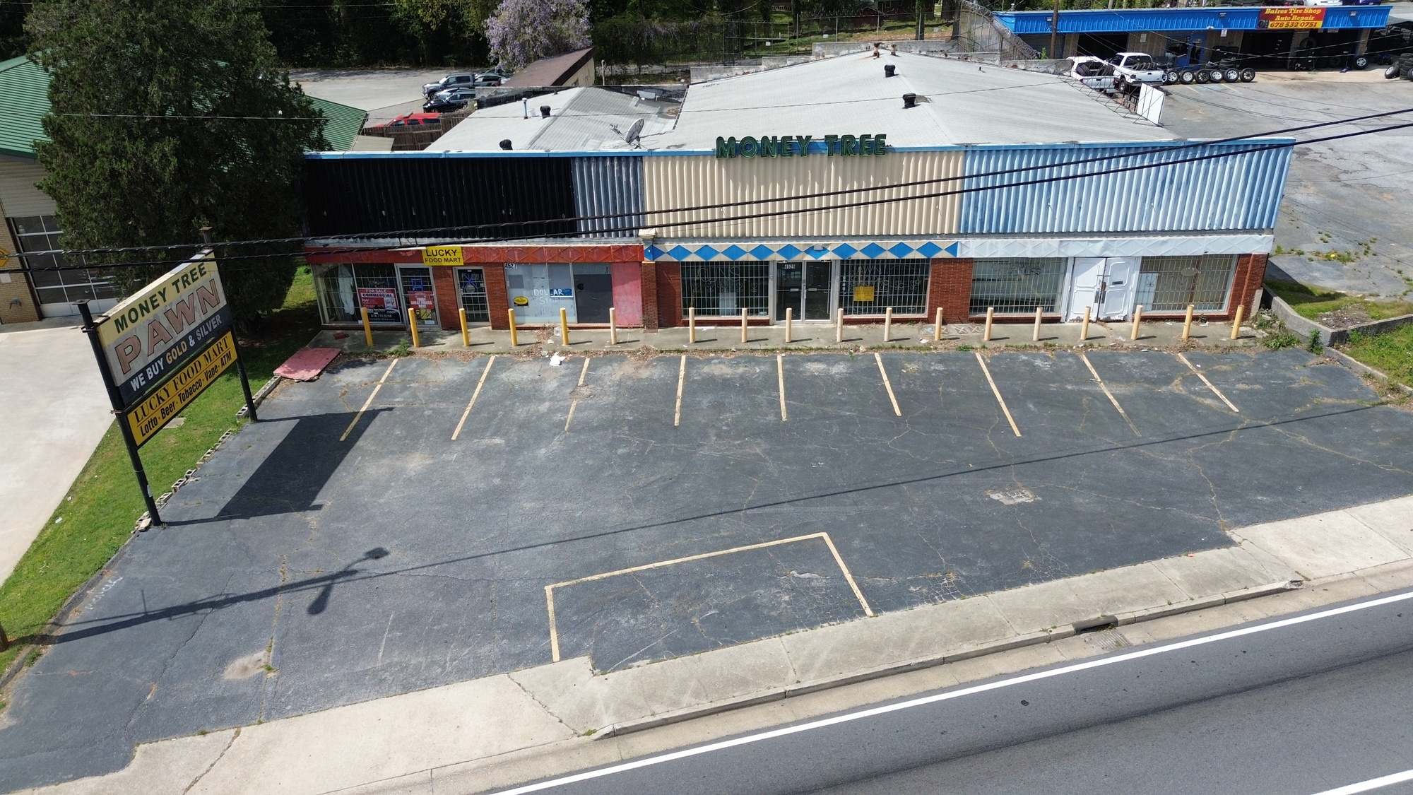 Forest Park Multi-Tenant Retail - 25,000 VPD 3