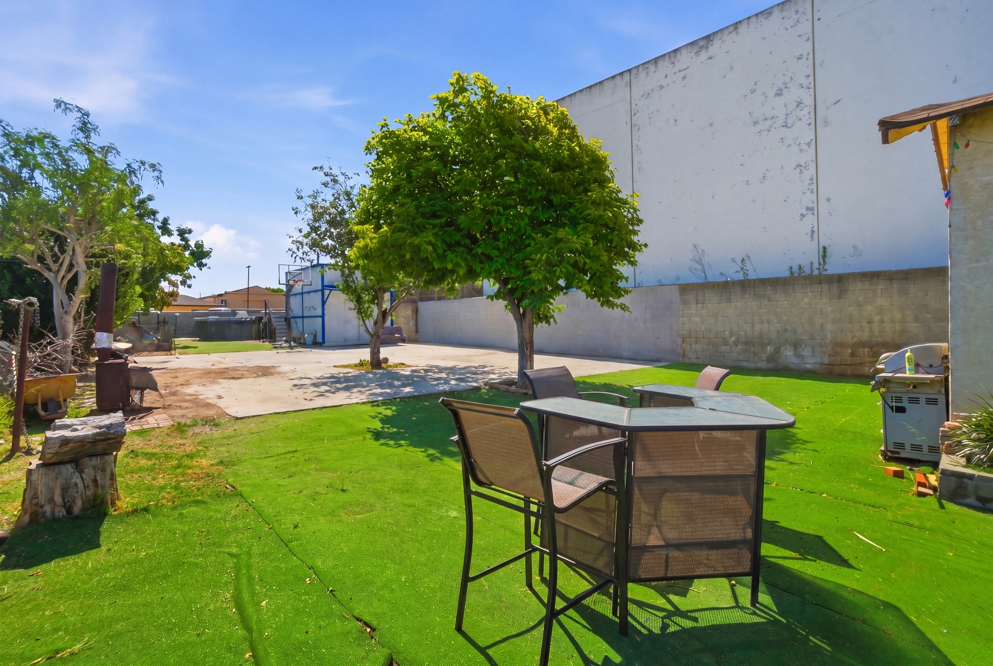 958 W 222nd St thumbnail 15