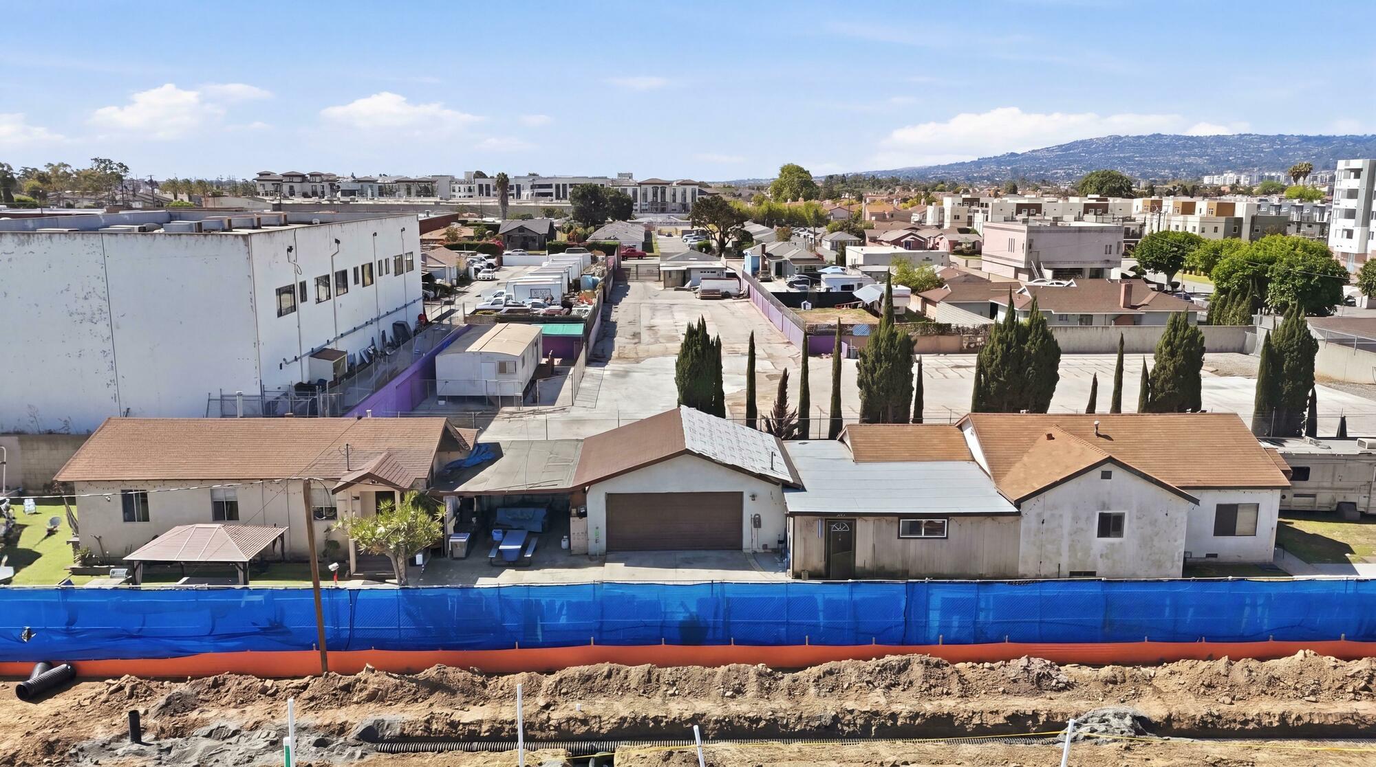 958 W 222nd St thumbnail 23