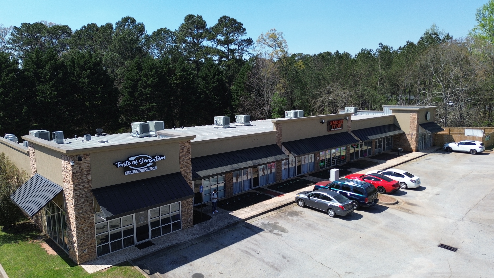 Lease at Shops on Mount Zion