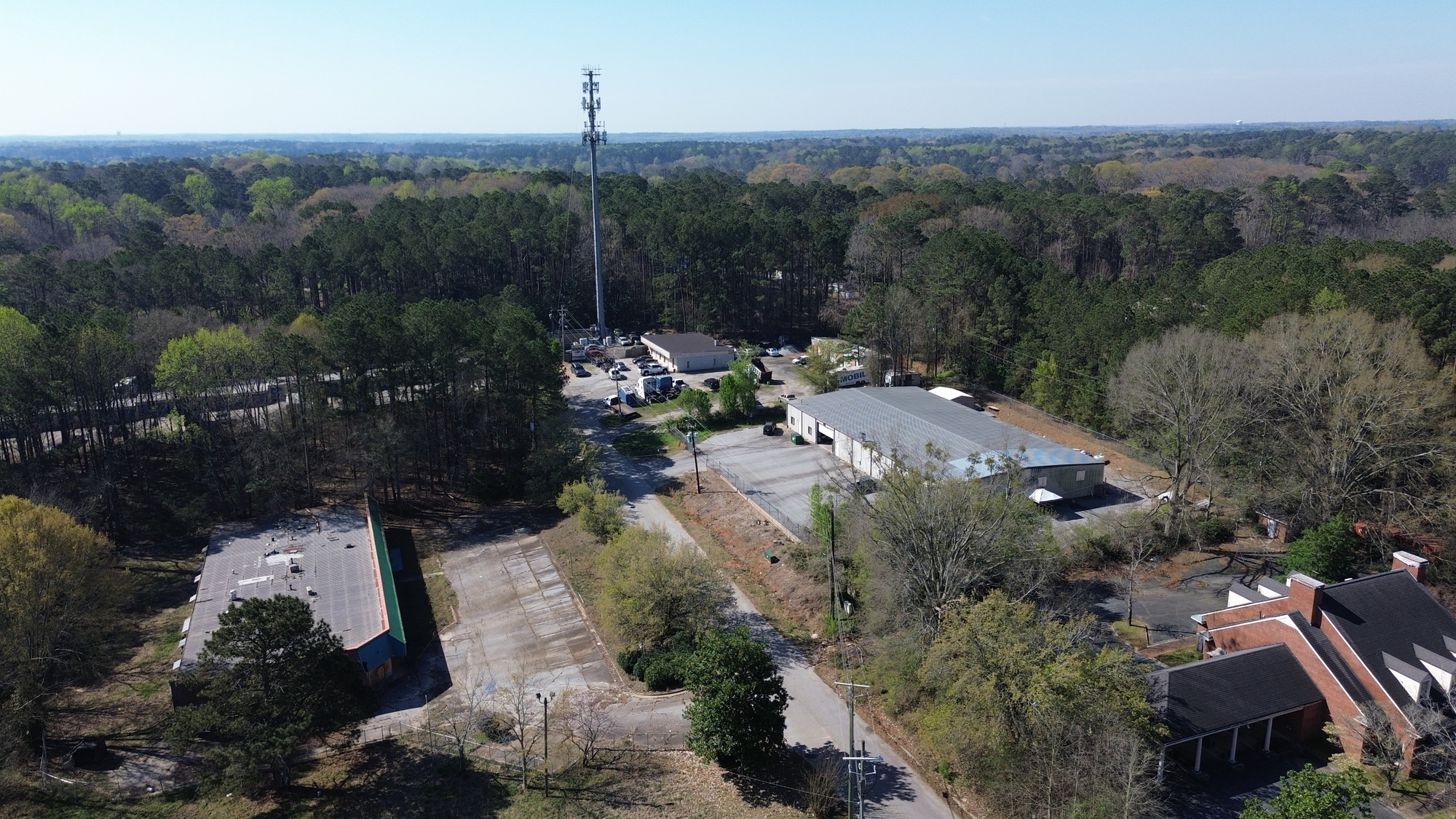 Prime Retail Opportunity in Atlanta's Fastest-Growing Commercial Corridor 2