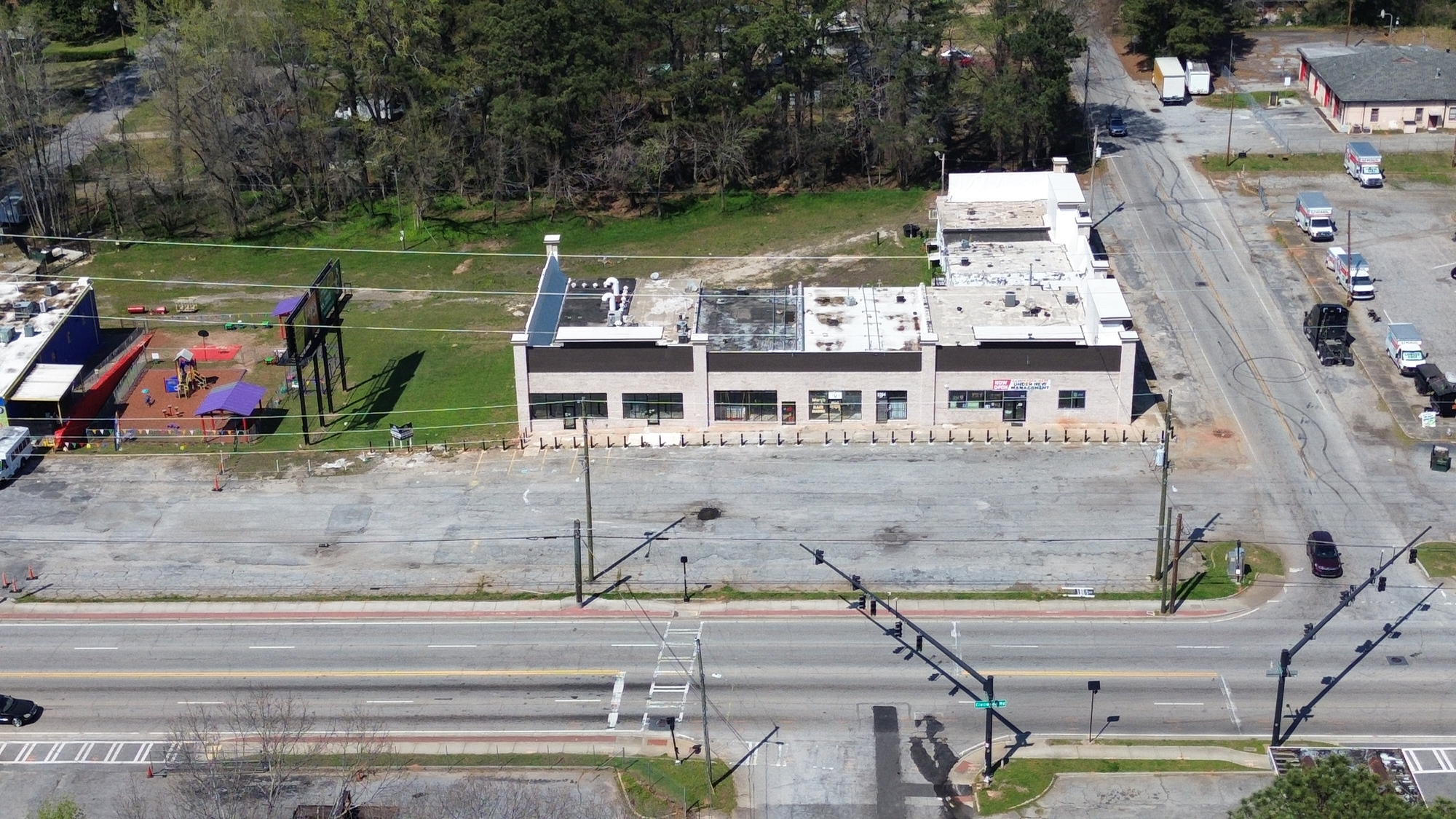 3850 Glenwood Rd | Multi-Tenant Retail Strip | Decatur, GA