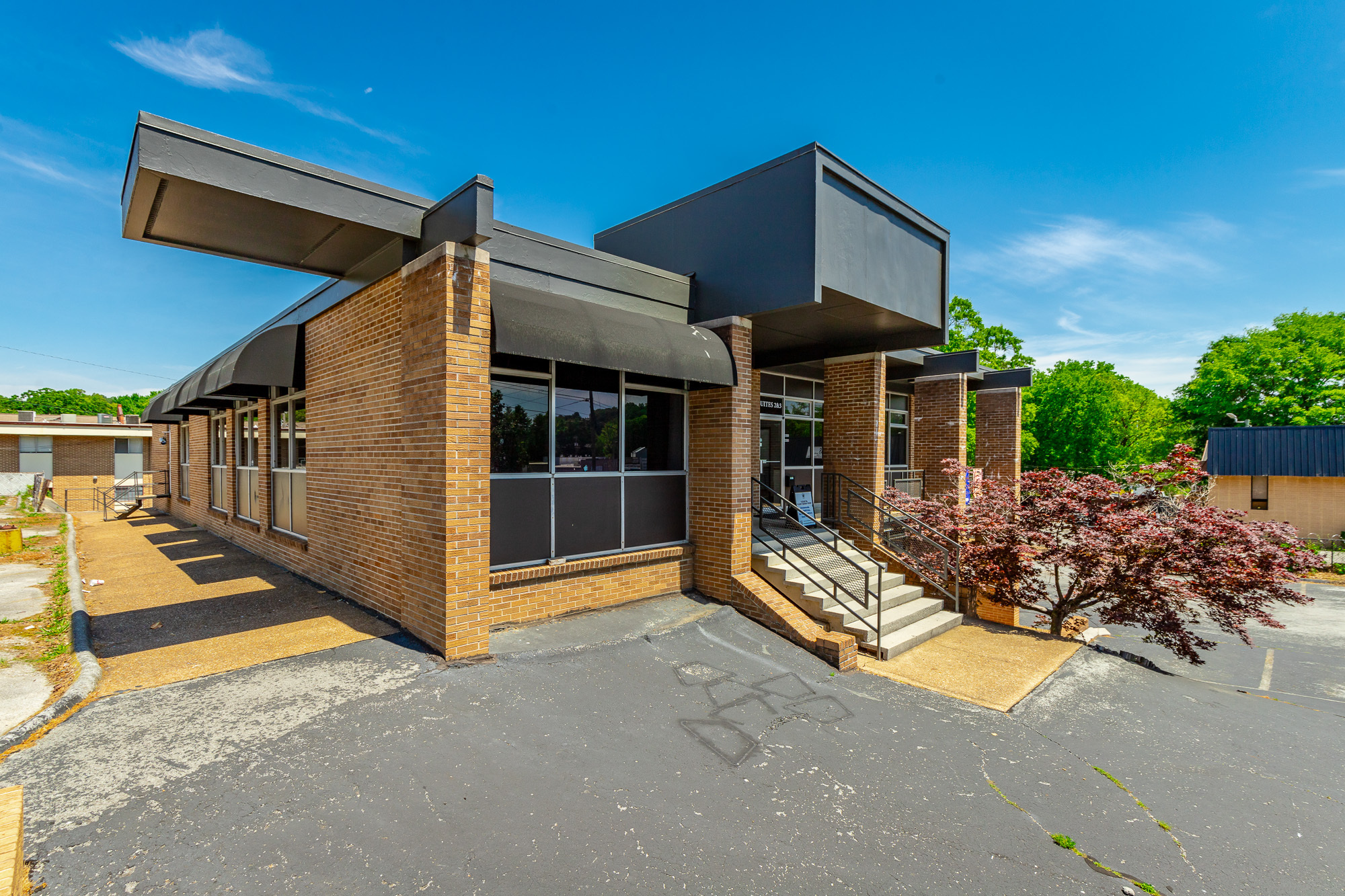 Gross Lease for Office Suites at 3505 Brainerd Rd 5