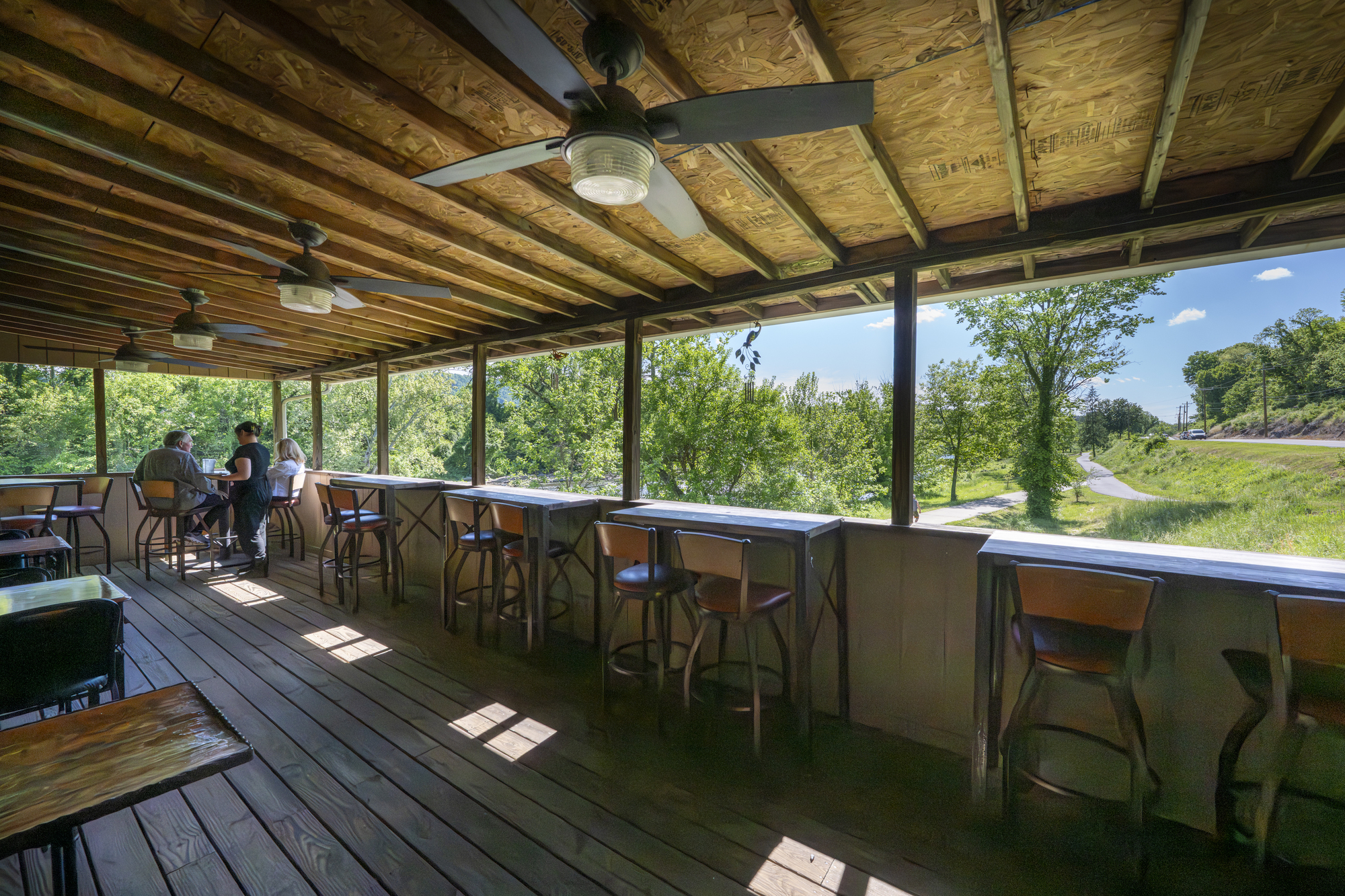 Move-In Ready Riverfront Hospitality, Retail & Entertainment Opportunity 5