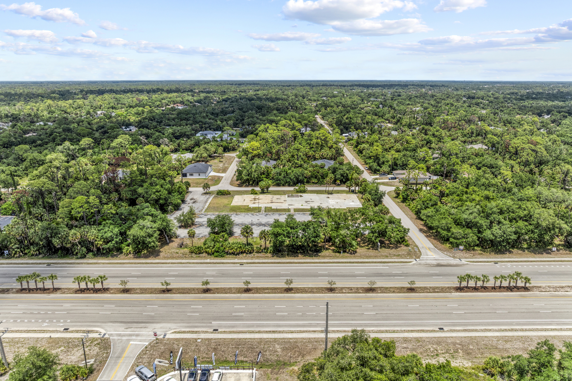 640 South Tamiami Trail - photo 7 of 9