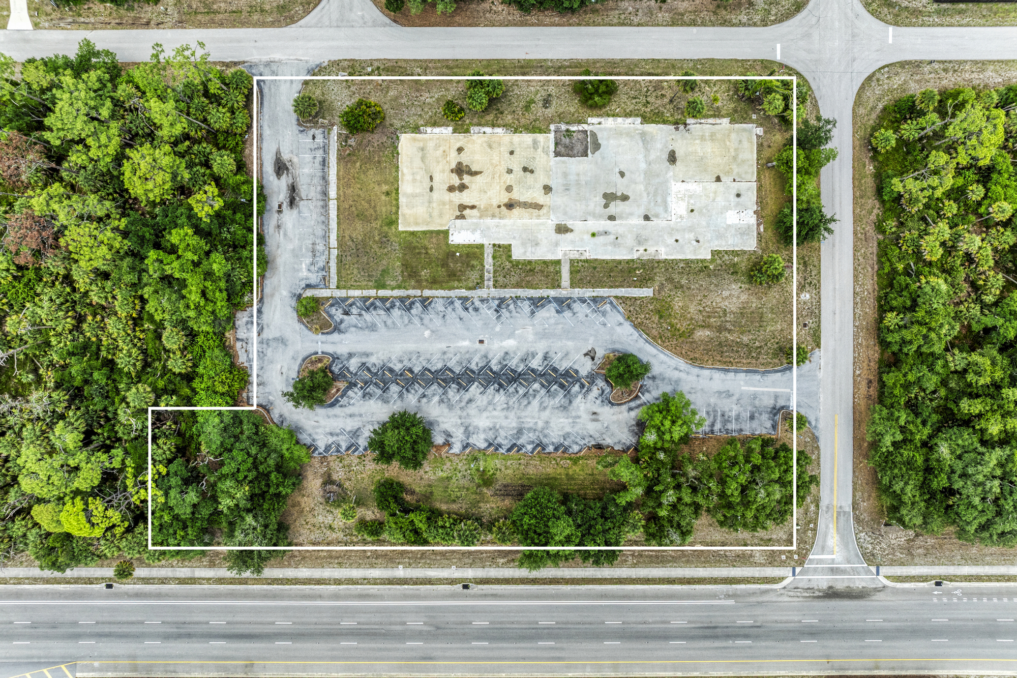 640 South Tamiami Trail - photo 8 of 9