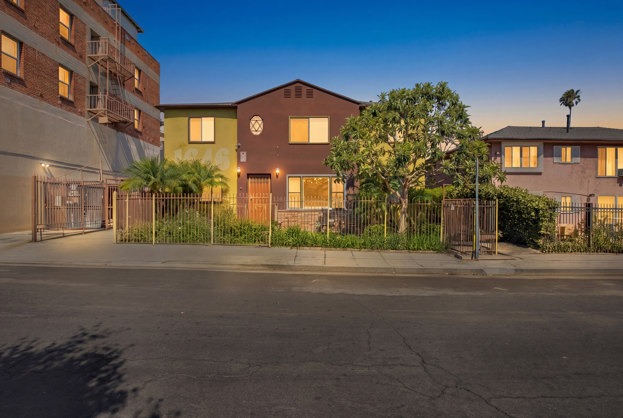 10-unit multifamily property at 1646 N Harvard Blvd, Los Angeles, CA