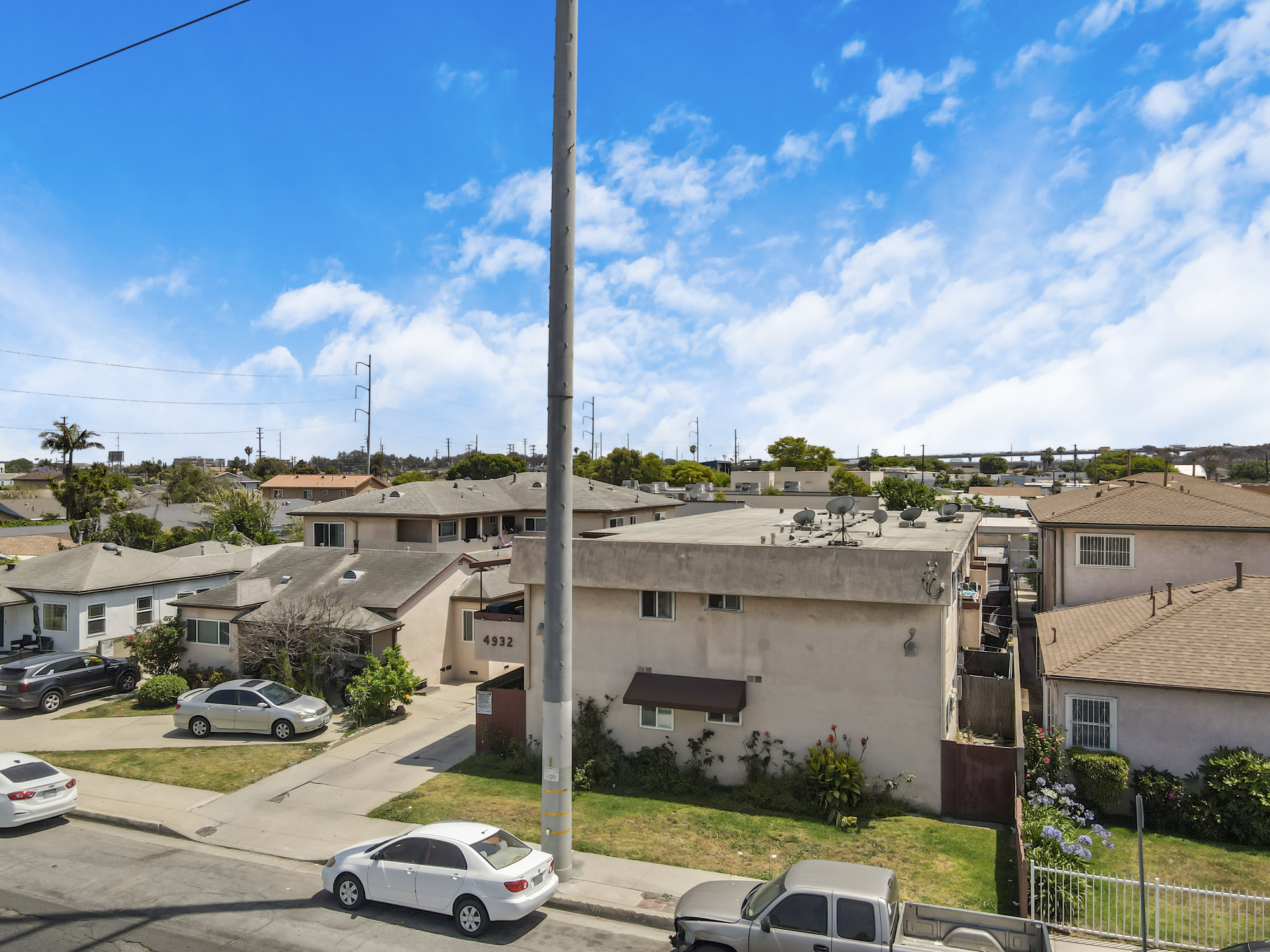 4928 Lennox Blvd thumbnail 8