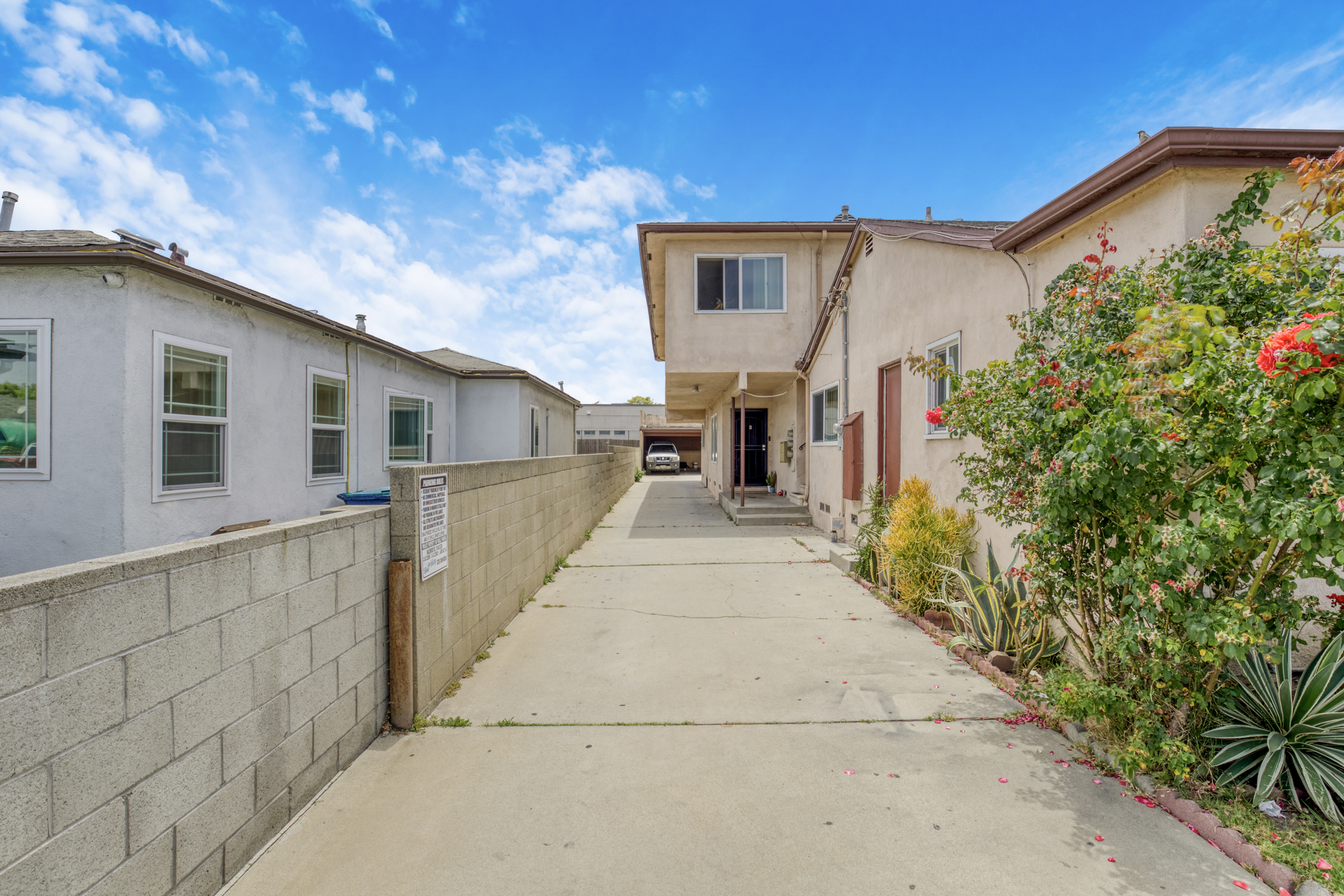 4928 Lennox Blvd thumbnail 9