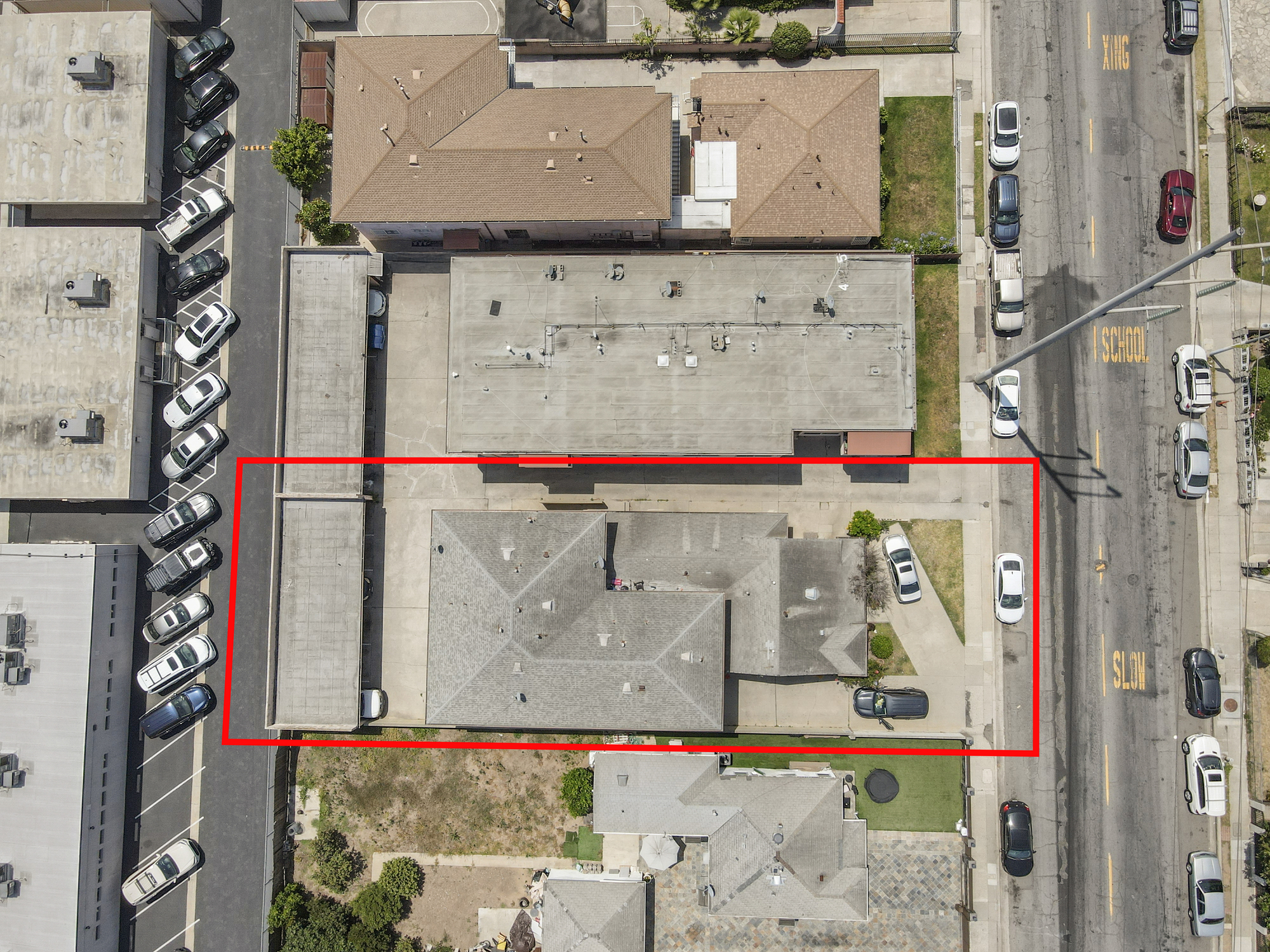 4928 Lennox Blvd thumbnail 20