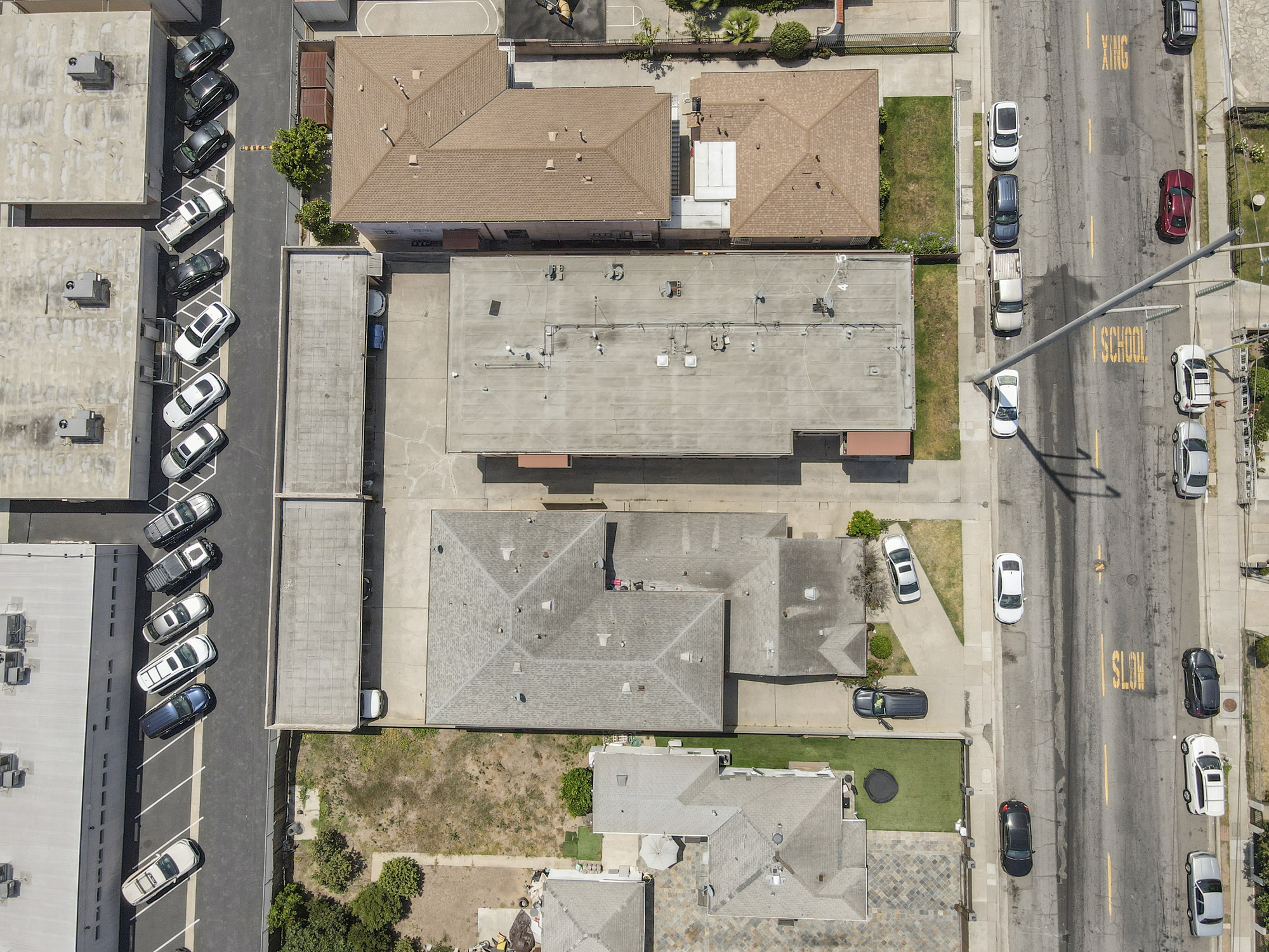4928 Lennox Blvd thumbnail 24