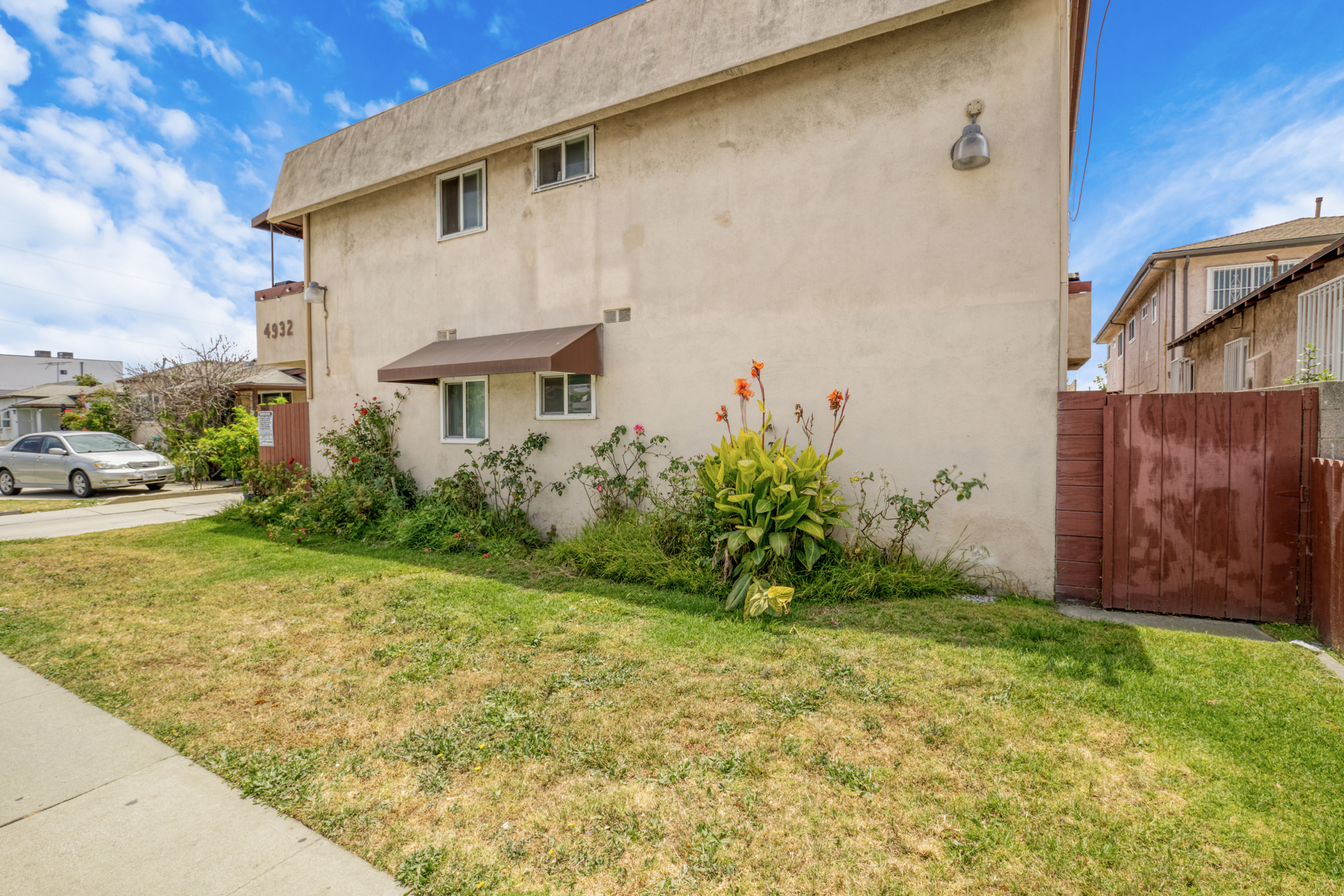 4932 Lennox Blvd thumbnail 25