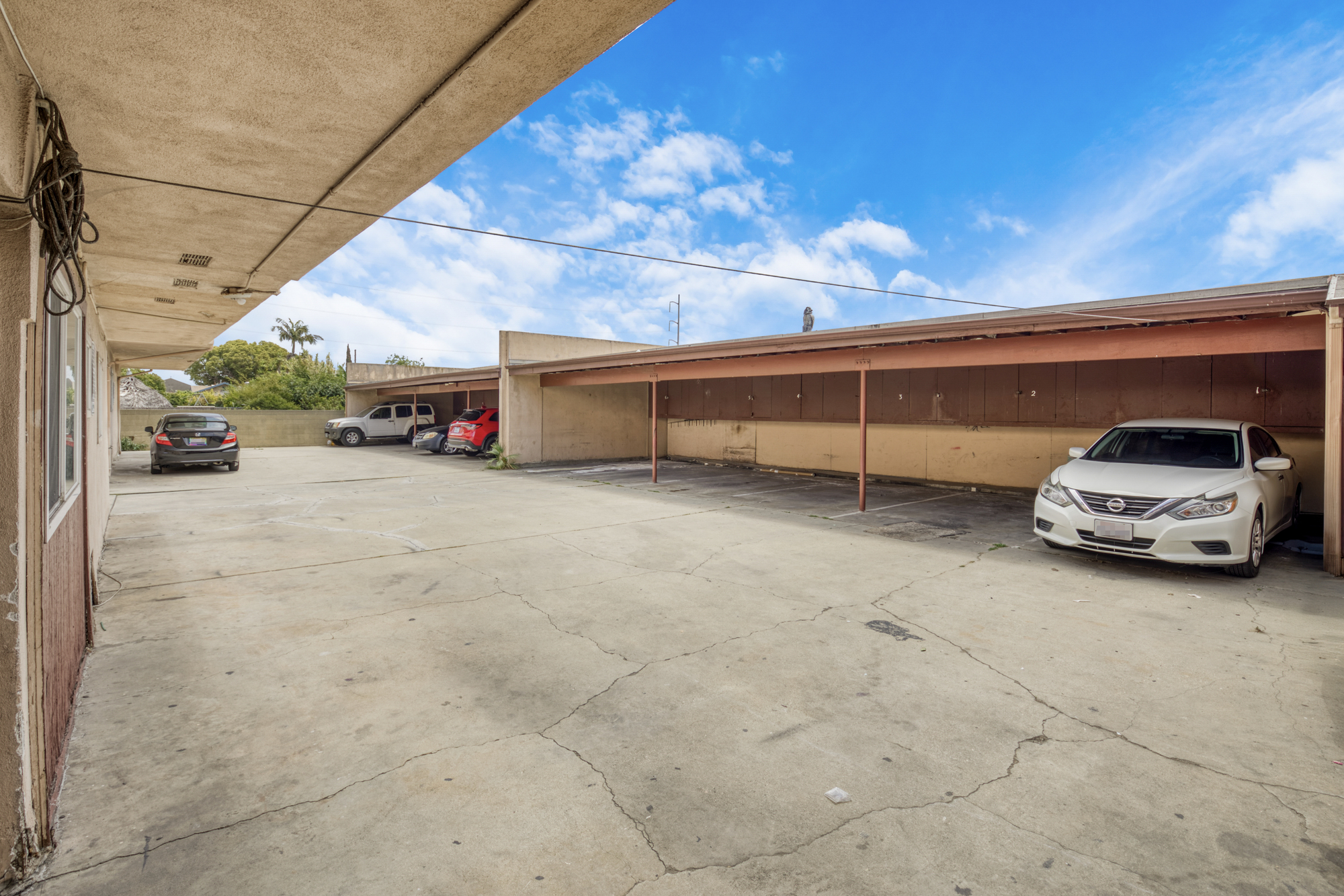4932 Lennox Blvd thumbnail 26