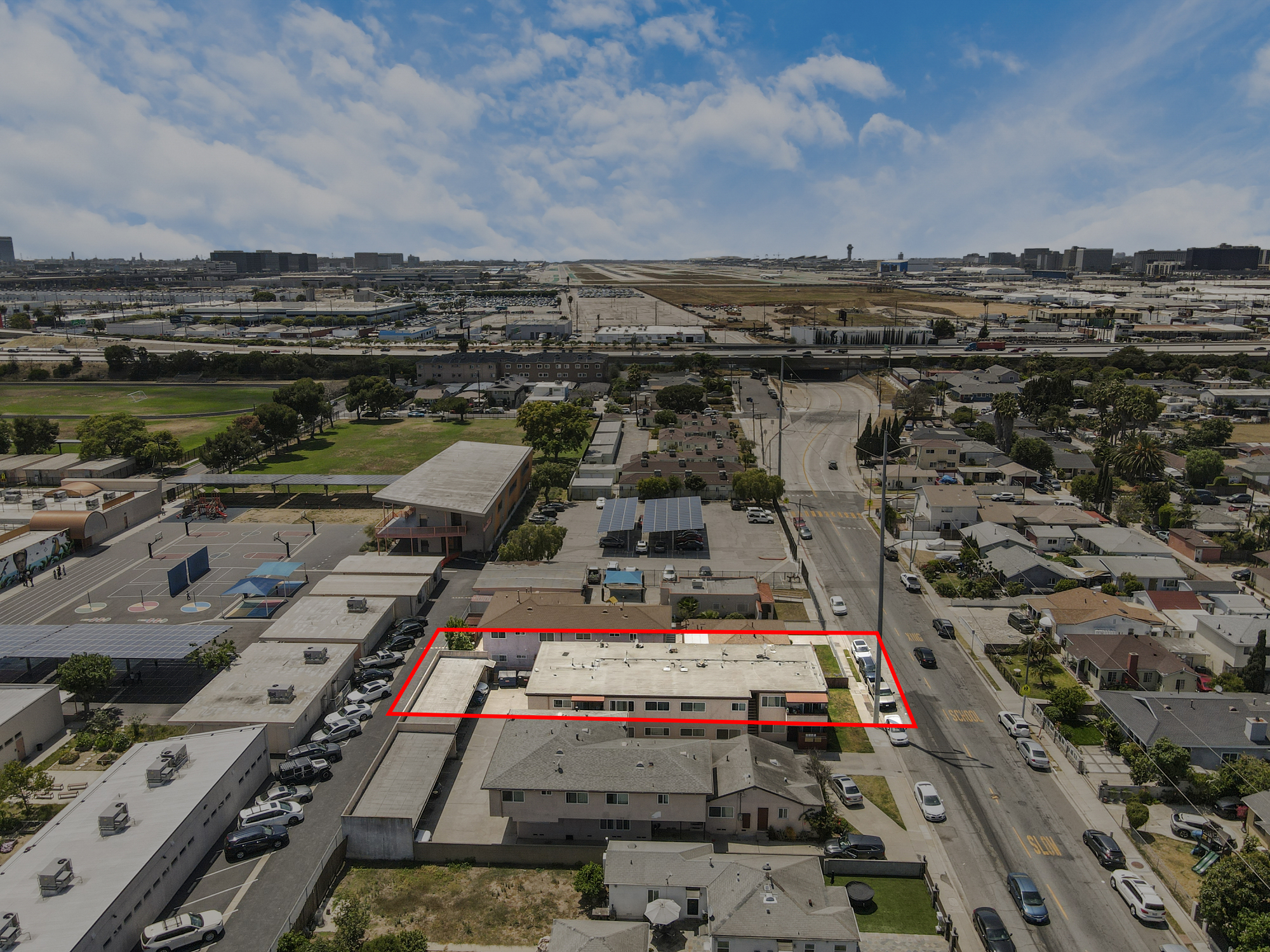4932 Lennox Blvd thumbnail 35