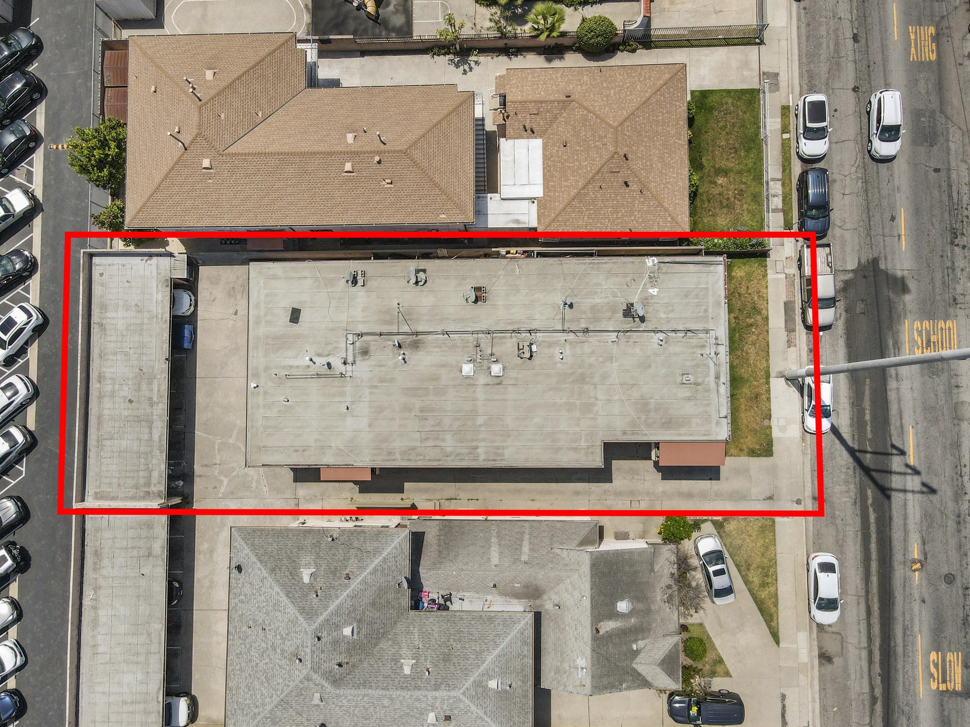 4932 Lennox Blvd thumbnail 36