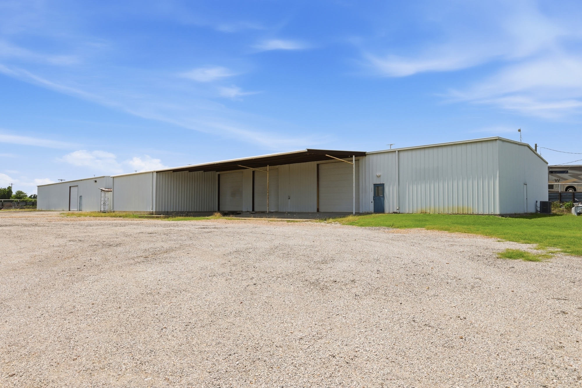 Prime Turnkey Commercial Space | 16' Eaves | 3-Phase Power | Move-In Ready 4