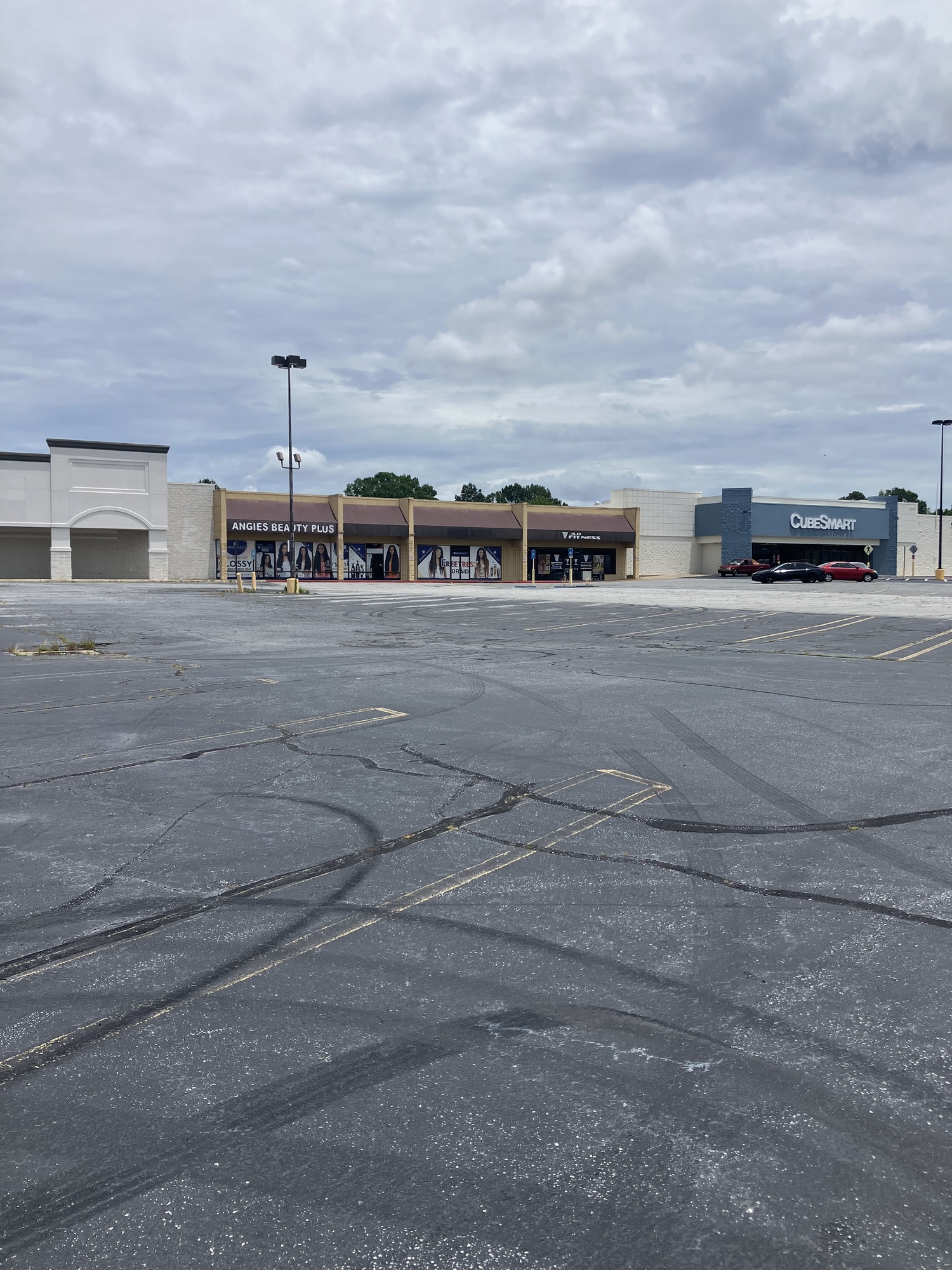 Prime Commercial Space Available for Lease in Columbus, GA