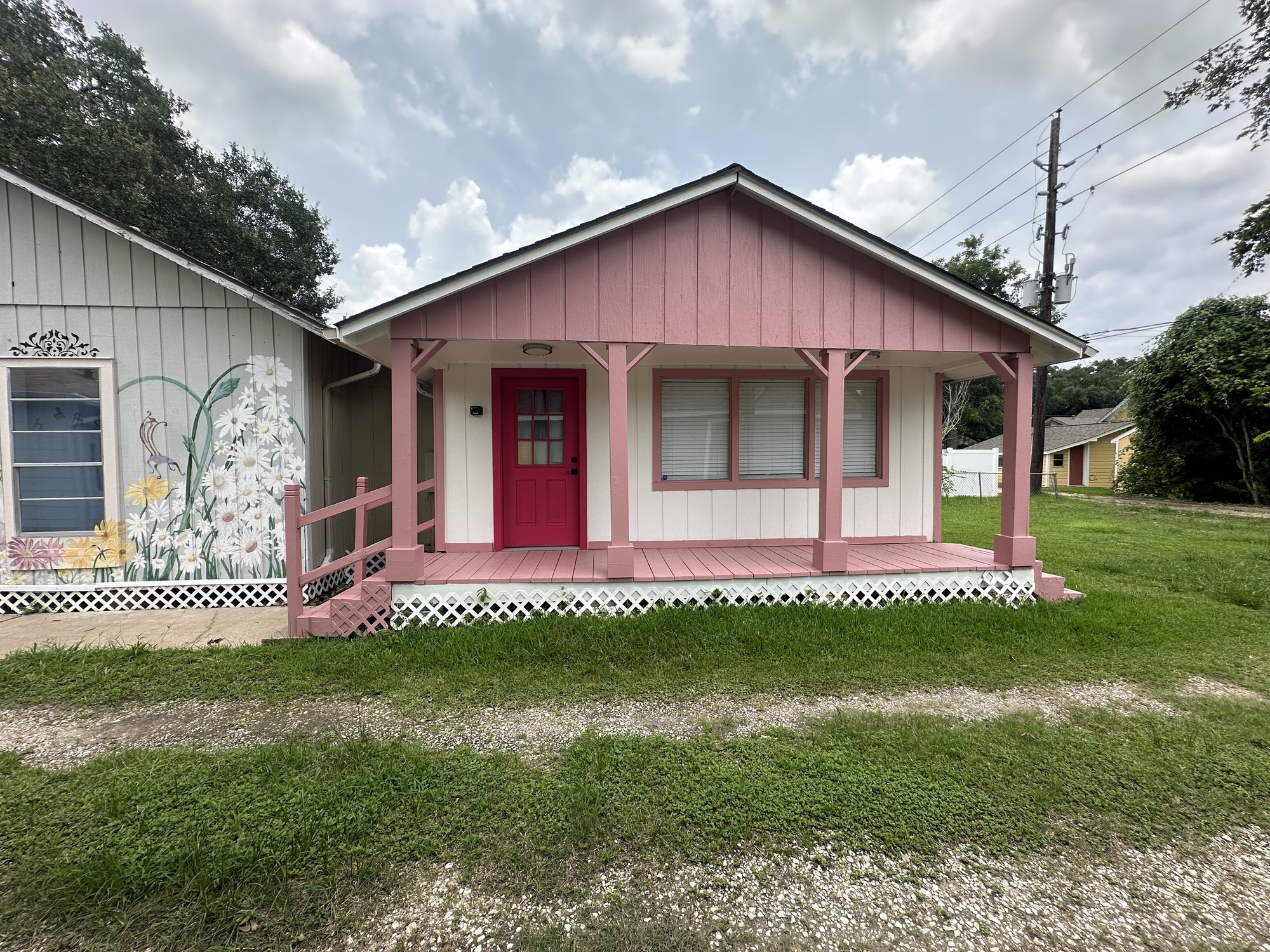 Old Town Katy Business Cottage 3