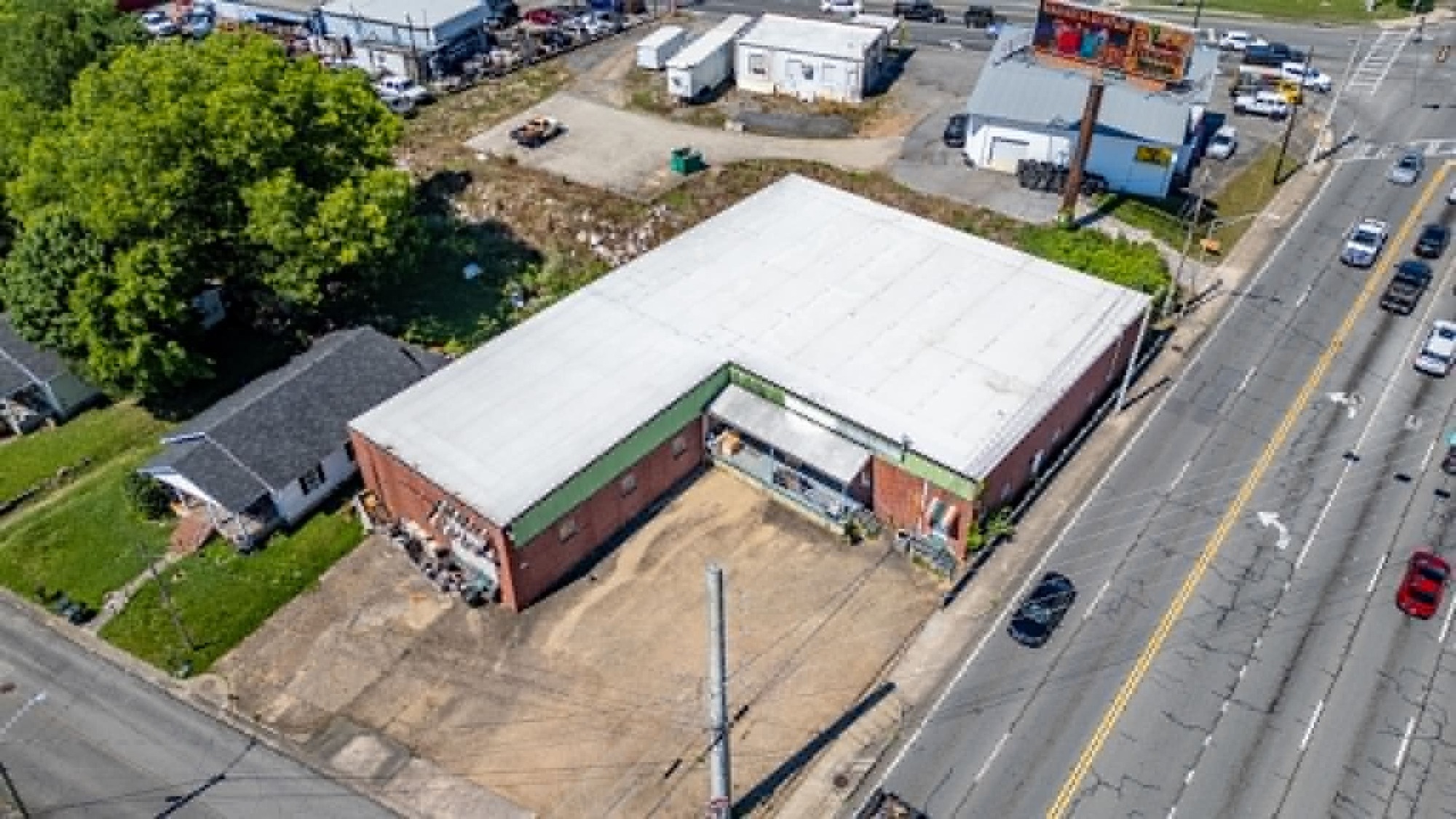 303 W. Walnut Ave, Dalton, Ga  3