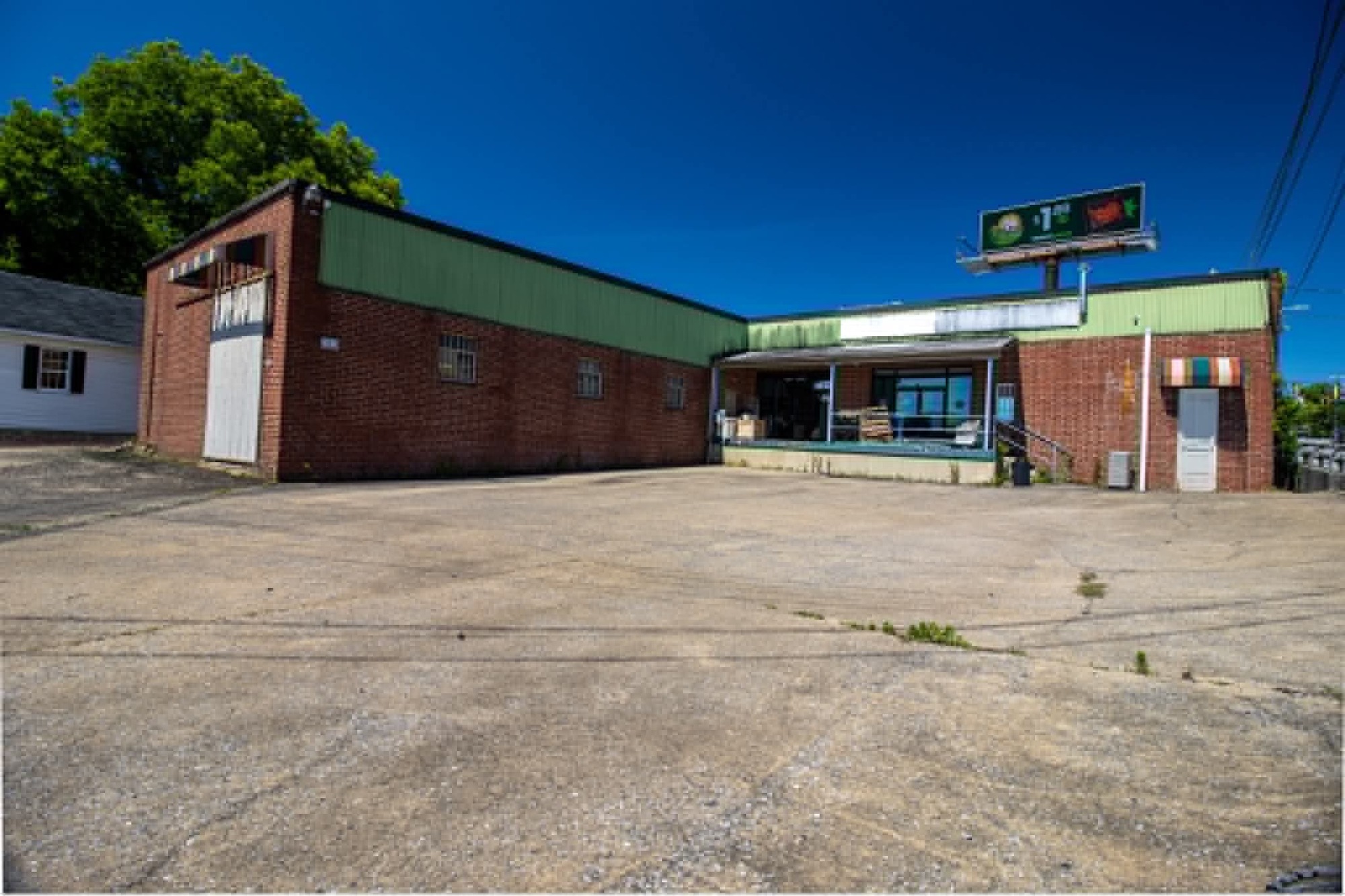 303 W. Walnut Ave, Dalton, Ga  4