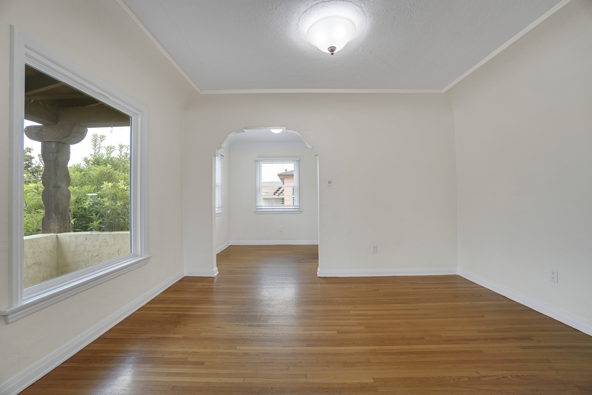 2250 Magnolia Ave thumbnail 8
