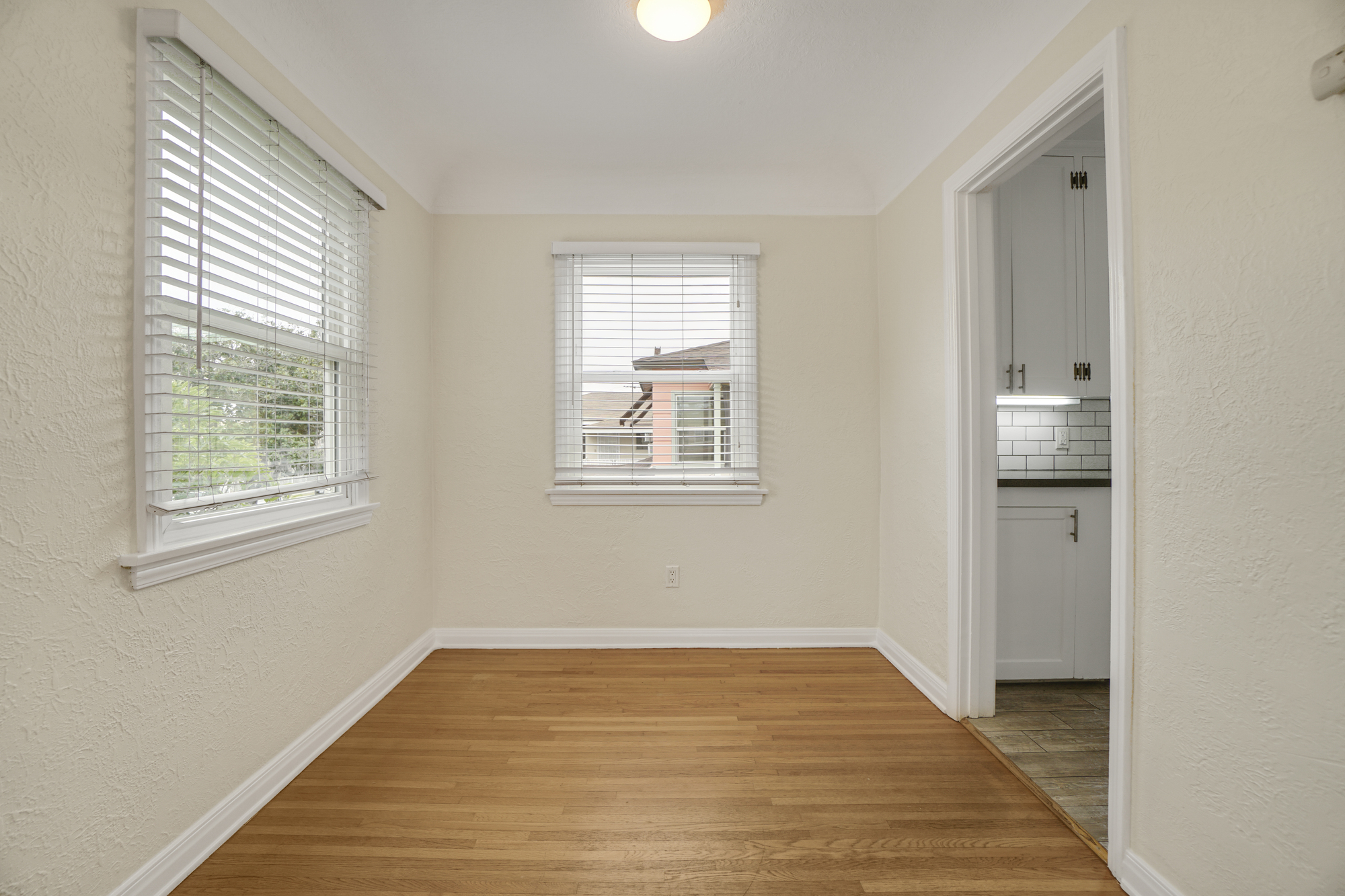 2250 Magnolia Ave thumbnail 10