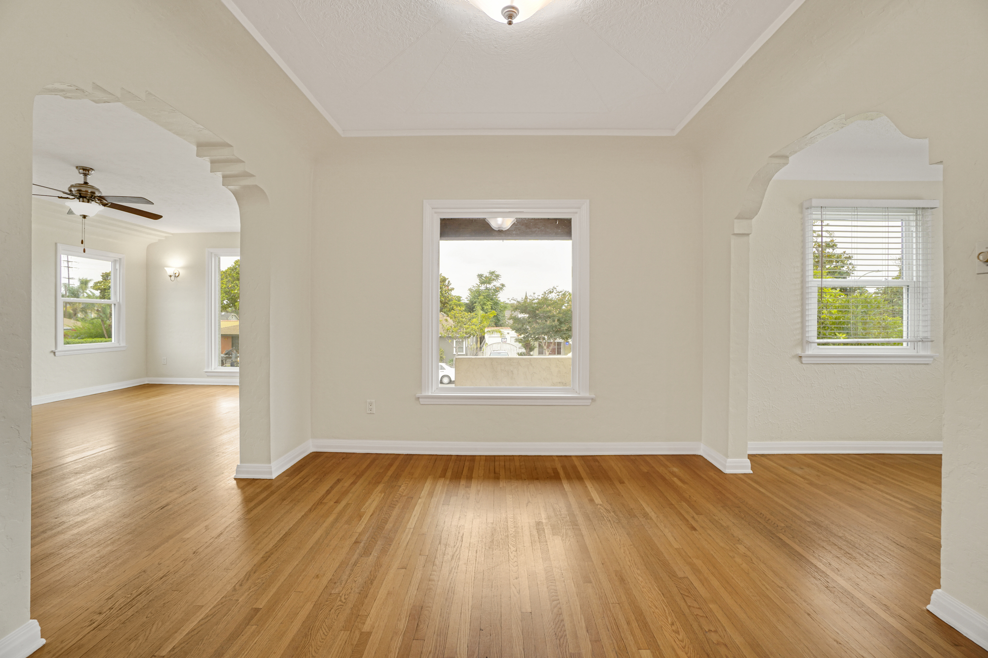 2250 Magnolia Ave thumbnail 11