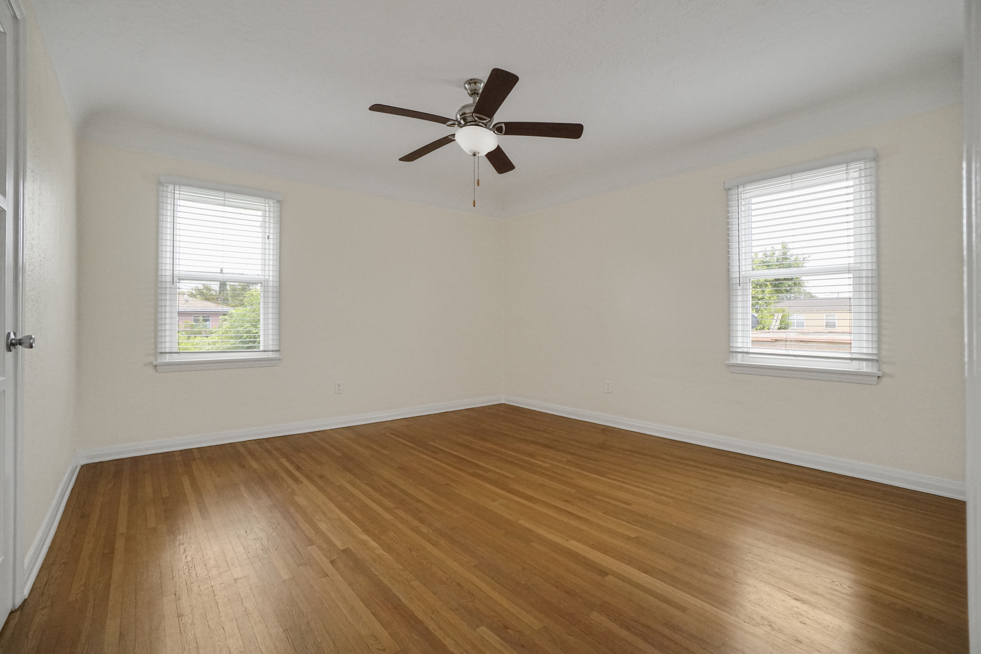 2250 Magnolia Ave thumbnail 22