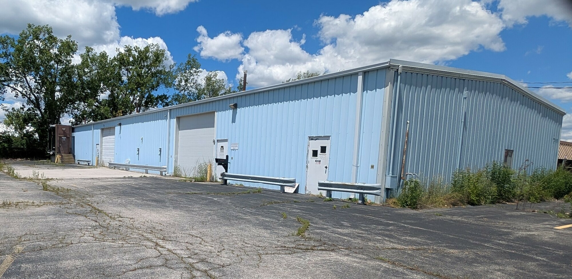 Secure Fenced Industrial Facility | Rail, Port & Airport Access | Toledo, OH