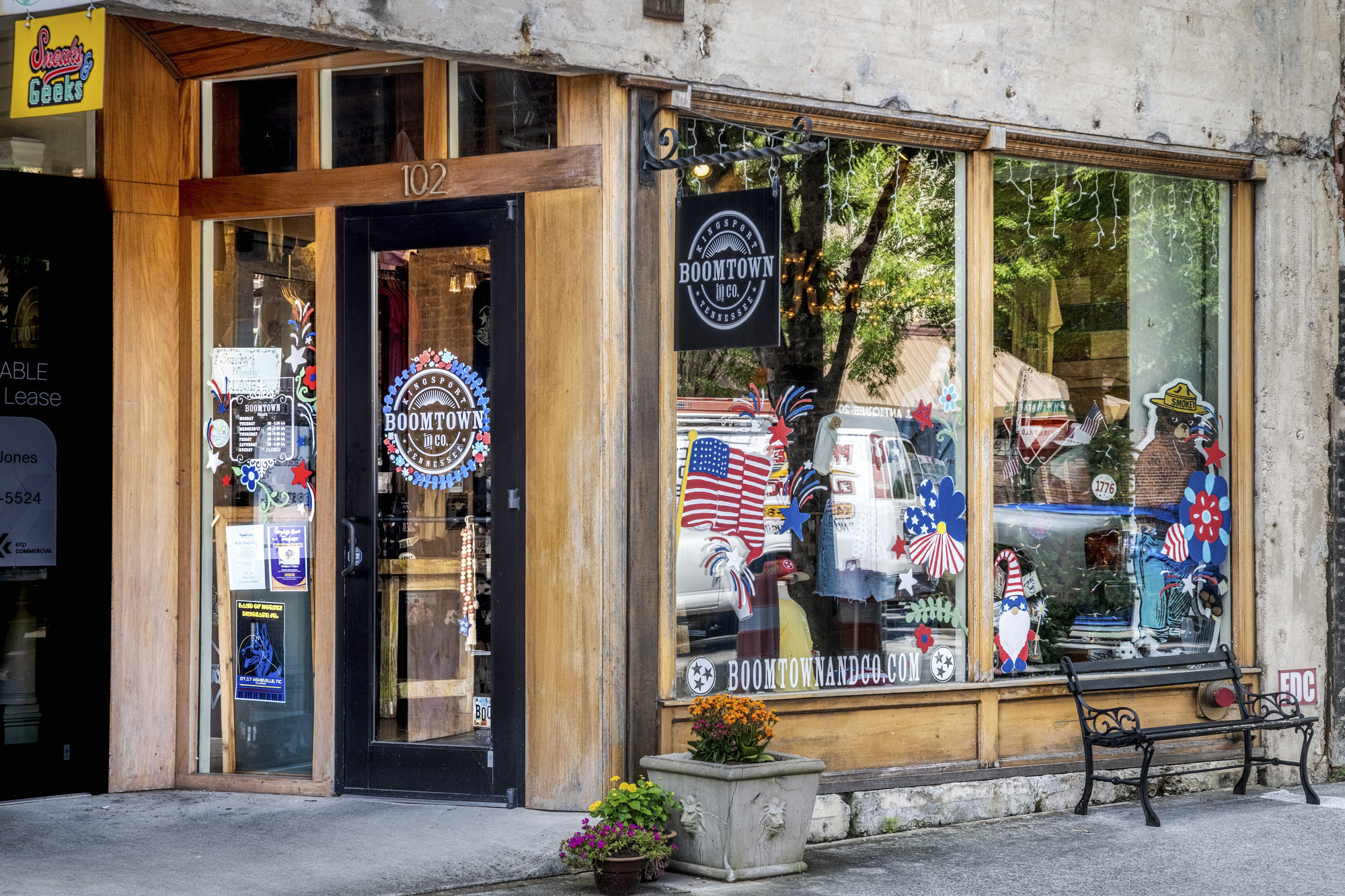 Downtown Retail Space For Lease