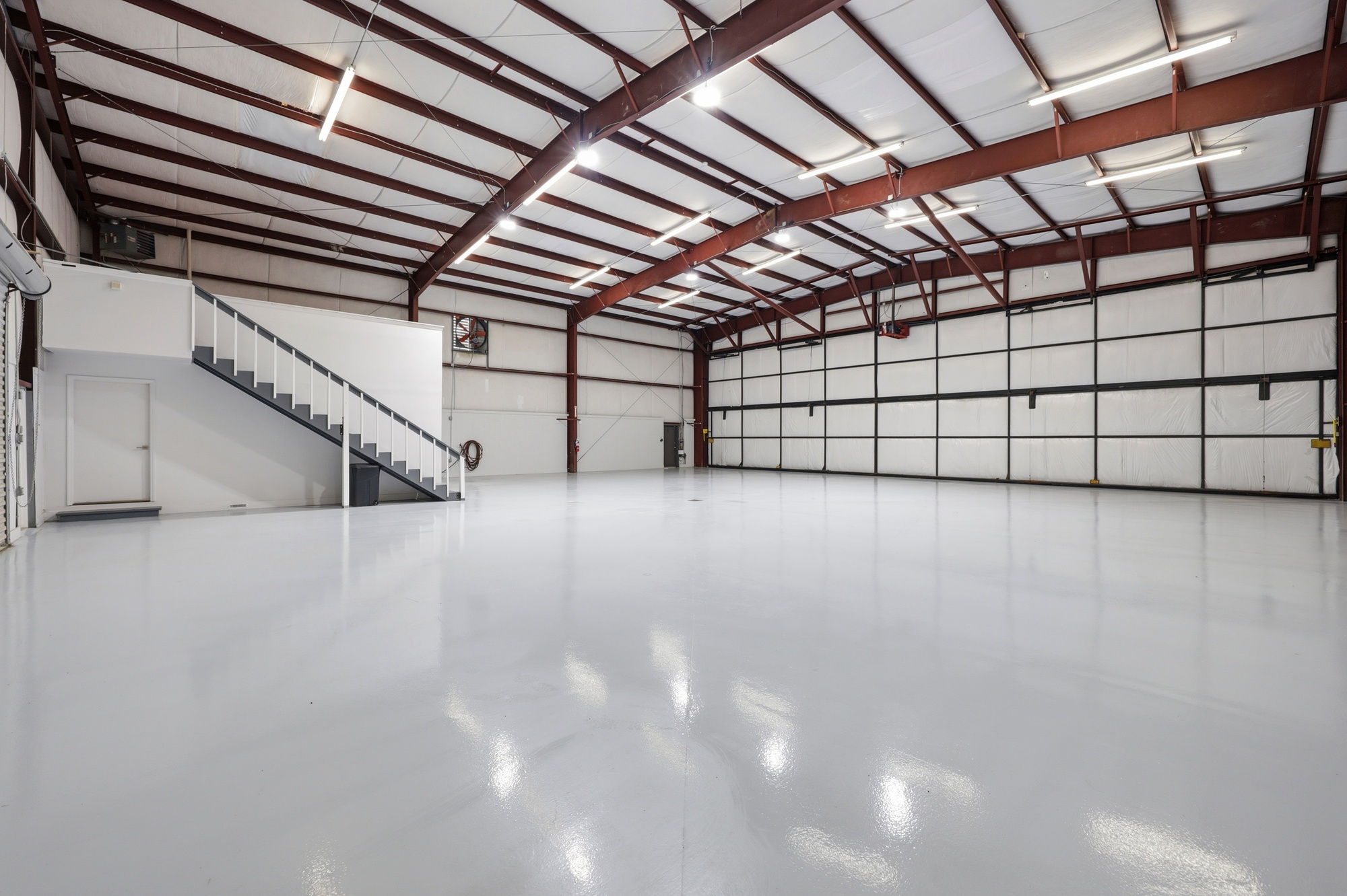 Hangar 15 PGV 4