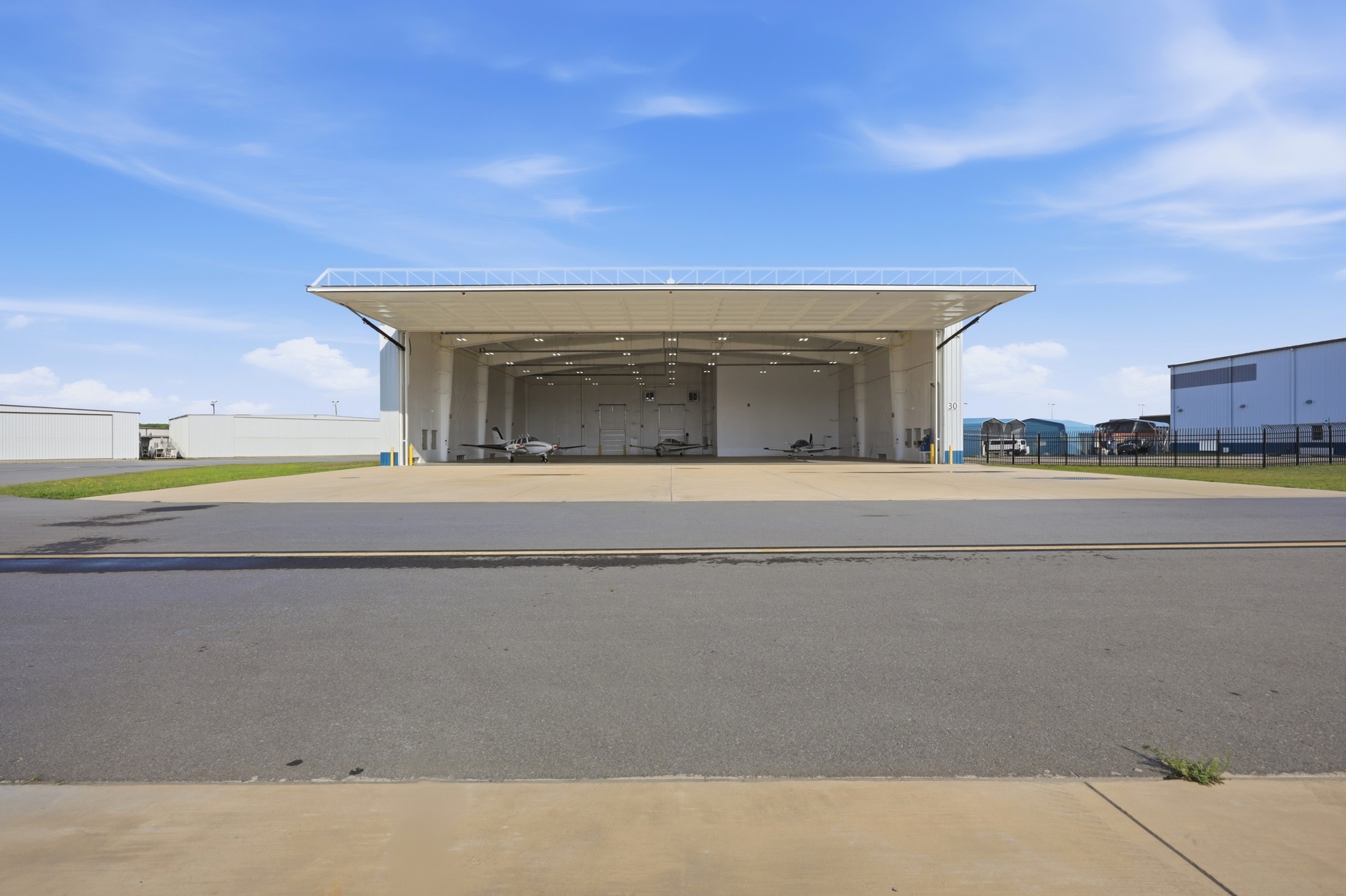 Hangar 30